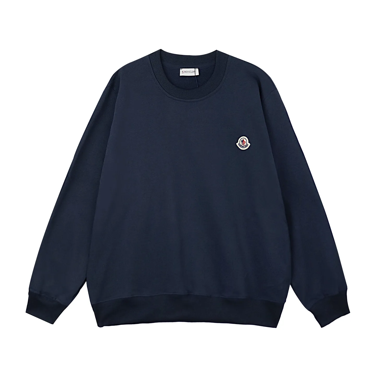 P194 Style No.: 850 〈MONCLER〉Basic Meng Mouth Round Neck Sweatshirt. The price of Meng Mouth Sweatshirt is actually quite advantageous. Those who have been to the counters should know that the price of Meng Mouth sweatshirt is not much cheaper than Gucci Burberry. It is just relatively low-key and unwilling to hype. It is a picture that you want to buy or not. It has an arrogant existence... ✅460g 100% pure cotton wool fabric OS version is too large ✅Combined with the original high weight double yarn thread ✅Correct three-needle and five-thread craftsmanship chain edge Color: Black White Royal Blue Sky Blue Size S M L