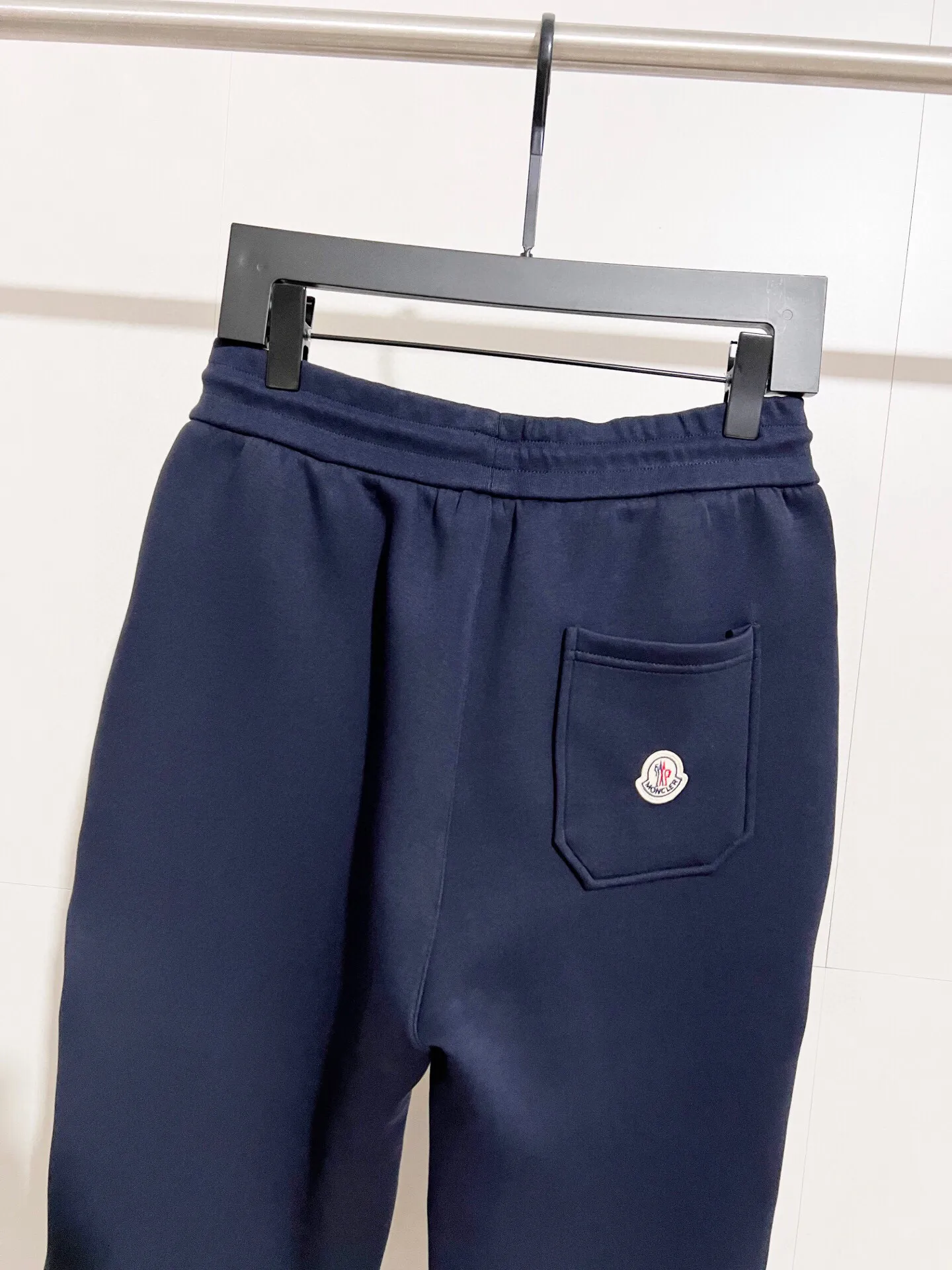 💰Coat 225, trousers 170, thickened air cotton🔥 Recommended hot items for foreign trade orders - Moncler's official website is synchronized with the new thickened air cotton casual jacket - using exclusively customized imported 480g air layer fabric, extremely comfortable upper body, complete custom accessories, exclusive quality differentiated currency, welcome to compare -Color: black sapphire blue -Size: M L XL XXL