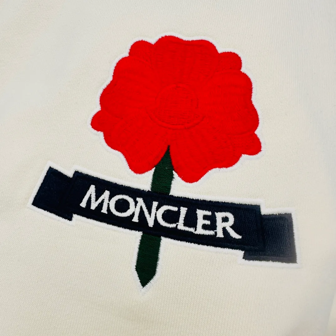 P280 Brand: Mengkou🤳𝐌𝐎𝐍𝐂𝐋𝐄𝐑 Fabric: ☑️Made of 440g double-strand pure cotton terry👕 Fabric: ☑️Thread with 1*1 double yarn thread. 🔜Comes with dyeing in the same tank. Craftsmanship: ☑️The embroidery uses 3D three-dimensional embroidery technology, 🇧🇫The original computer scan and print is restored 1:1. The pattern is clear and the needle count is dense. It is a rare high-end product on the market! 🇲🇩All three standards are complete! Size: ☑️S 〰️M 〰️L 〰️XL 〰️XXL