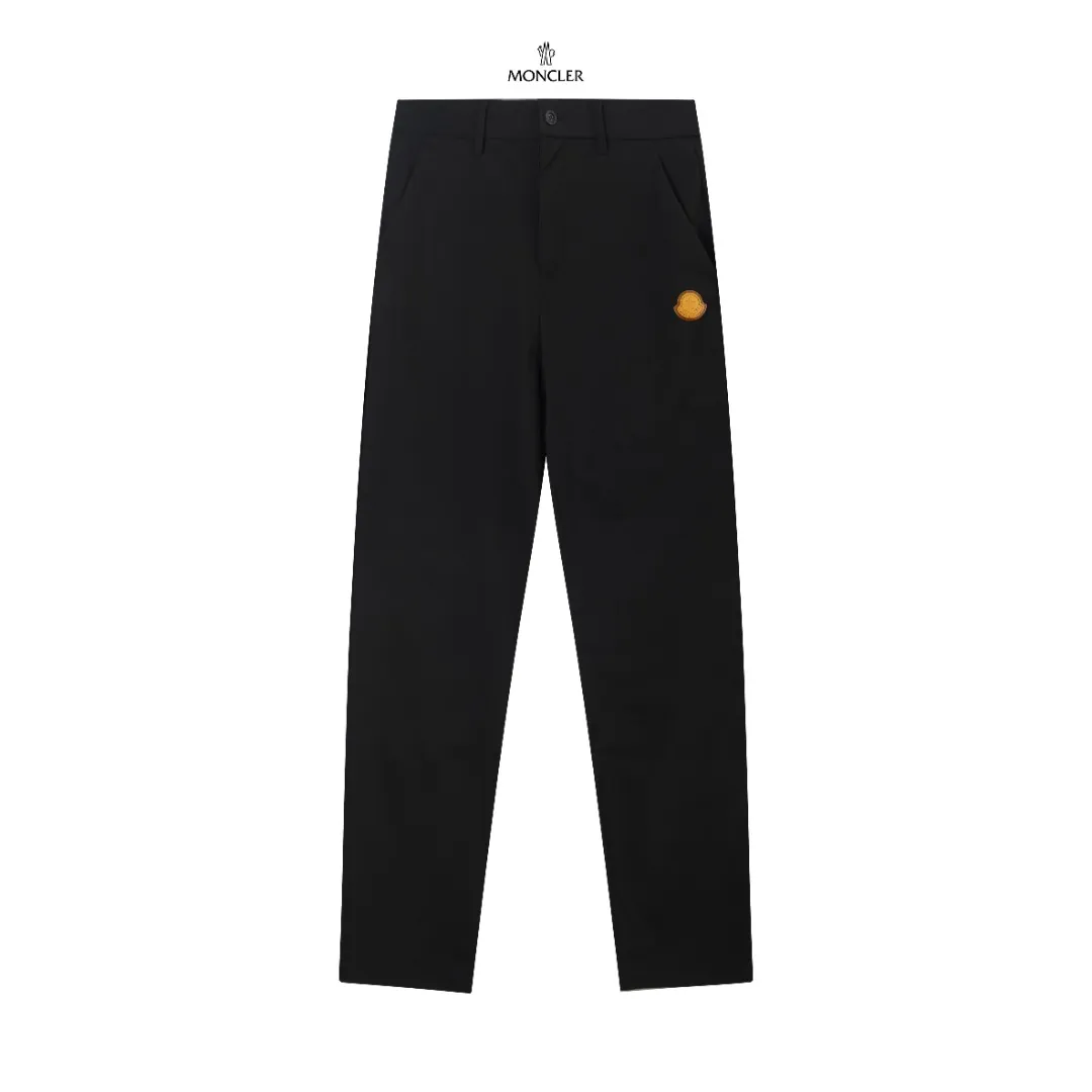 P250 Moncler spring and summer new model, two-color high-quality thin business casual fashionable ice silk trousers. Smooth, comfortable, anti-wrinkle and traceless good trousers. 🗯Soft texture, slightly elastic to the touch, cool ice silk trousers. Waist elastic band, fashionable version design. 🗯 Neat and neat line routing, suitable for both business and leisure! It can be easily controlled by all body types. Two classic colors are available. 🗯New summer product. Versatile and easy to match. The upper body is very simple, handsome and stylish. Both men and women can easily control it. Color: Black Gray Size: M-XXXL