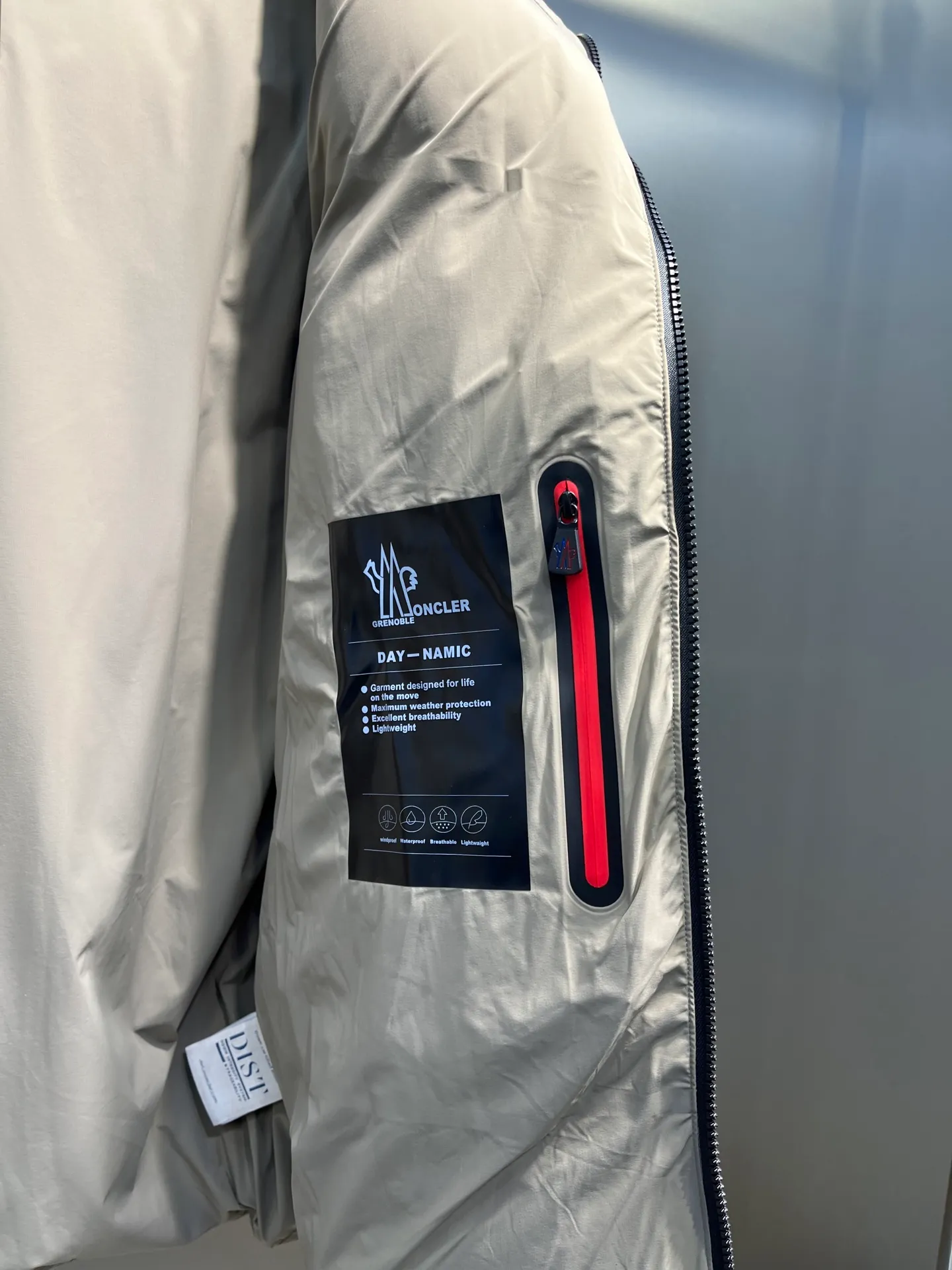 P1080 𝑴𝒐𝒏𝒄𝒍𝒆𝒓 / Grenoble Arcesaz Hooded Comfortable Zipper Closure Loose Long Sleeve Down Jacket / Men's Size: 1 2 3 4 5 Product Color: Black Light Brown