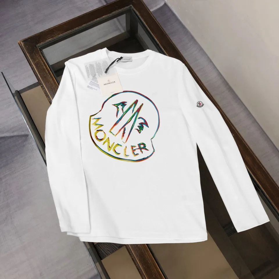 P180, a non-off-the-shelf model, you can trust it. Moncler printed long-sleeved T-shirt, 240g breathable cotton fabric, very soft and comfortable texture, does not shrink, does not deform, does not ball), can be worn alone as a base layer. Original customized accessories, collar label, care mark, hangtag, packaging (perfect details) Color: White Black Size: XS S M L