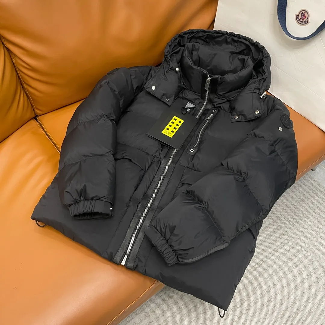 P900 Moncler Meng Mouth Genius Designer Series, 𝐌𝐨𝐧𝐜𝐥 𝐗 𝟏𝟎𝟏𝟕 𝐀𝐋𝐘𝐗 𝟗𝐒𝐌 co-branded down; all celebrities have the same style. A favorite among amateurs, a dark horse among down.