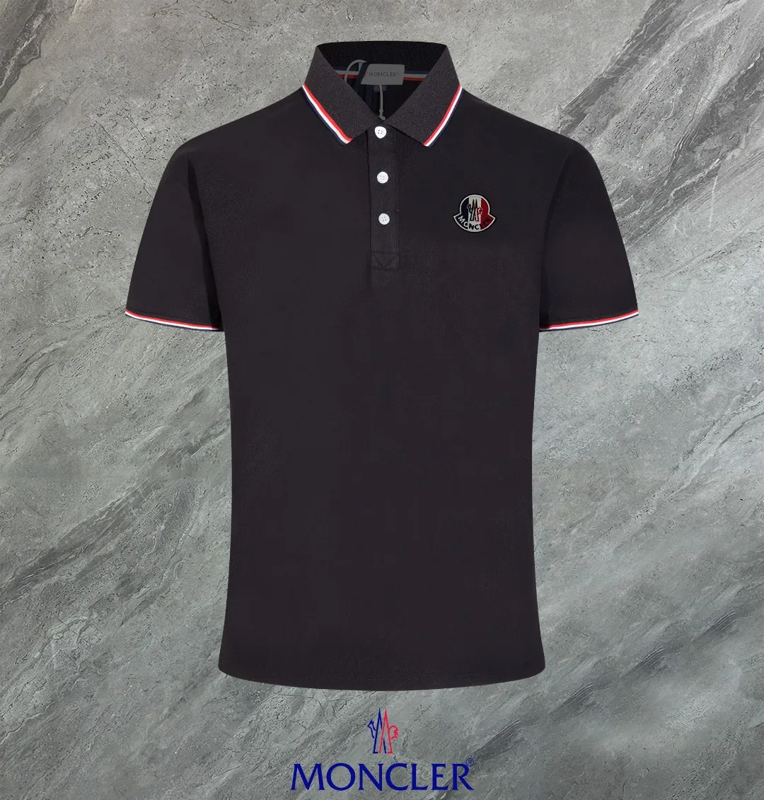 P190 Complete with three standards] MONCLER~ MONCLER 2024 summer new high-quality lapel short-sleeved POLO shirt, counter-customized fabric, high breathability and comfort, impeccable details, brand element design concept, reflecting high quality. It feels delicate and soft! It presents a casual cut and the upper body shape is great! The chest is filled with three-dimensional embroidery of the brand LOGO to highlight quality and luxury. Color: black/white Size: M~3XL