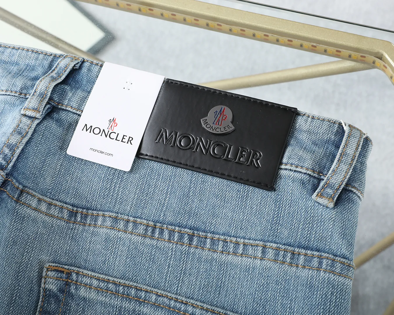 P250 MONCLER NO：22817 Size：30 To 42 yards