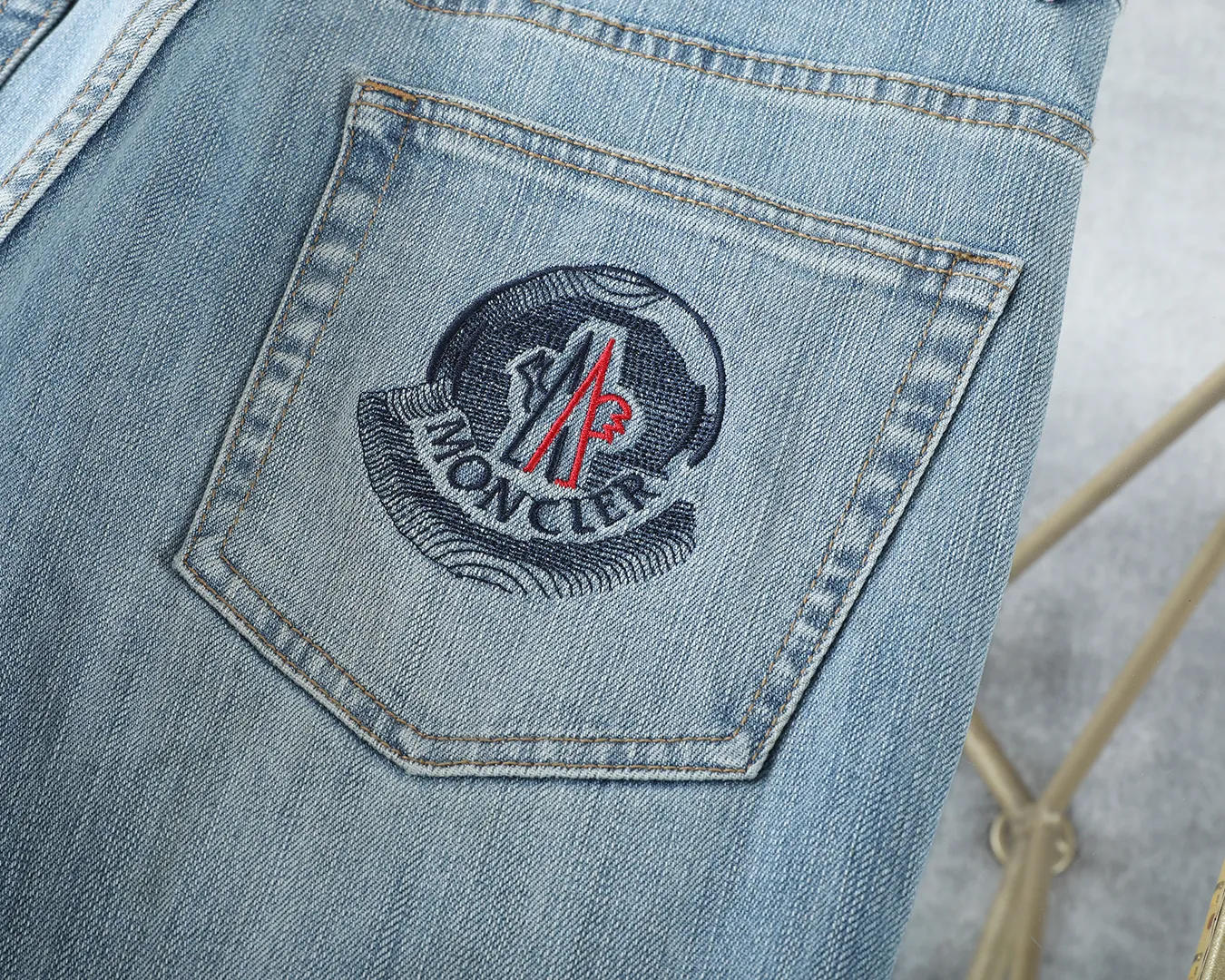 P250 MONCLER NO：22817 Size：30 To 42 yards
