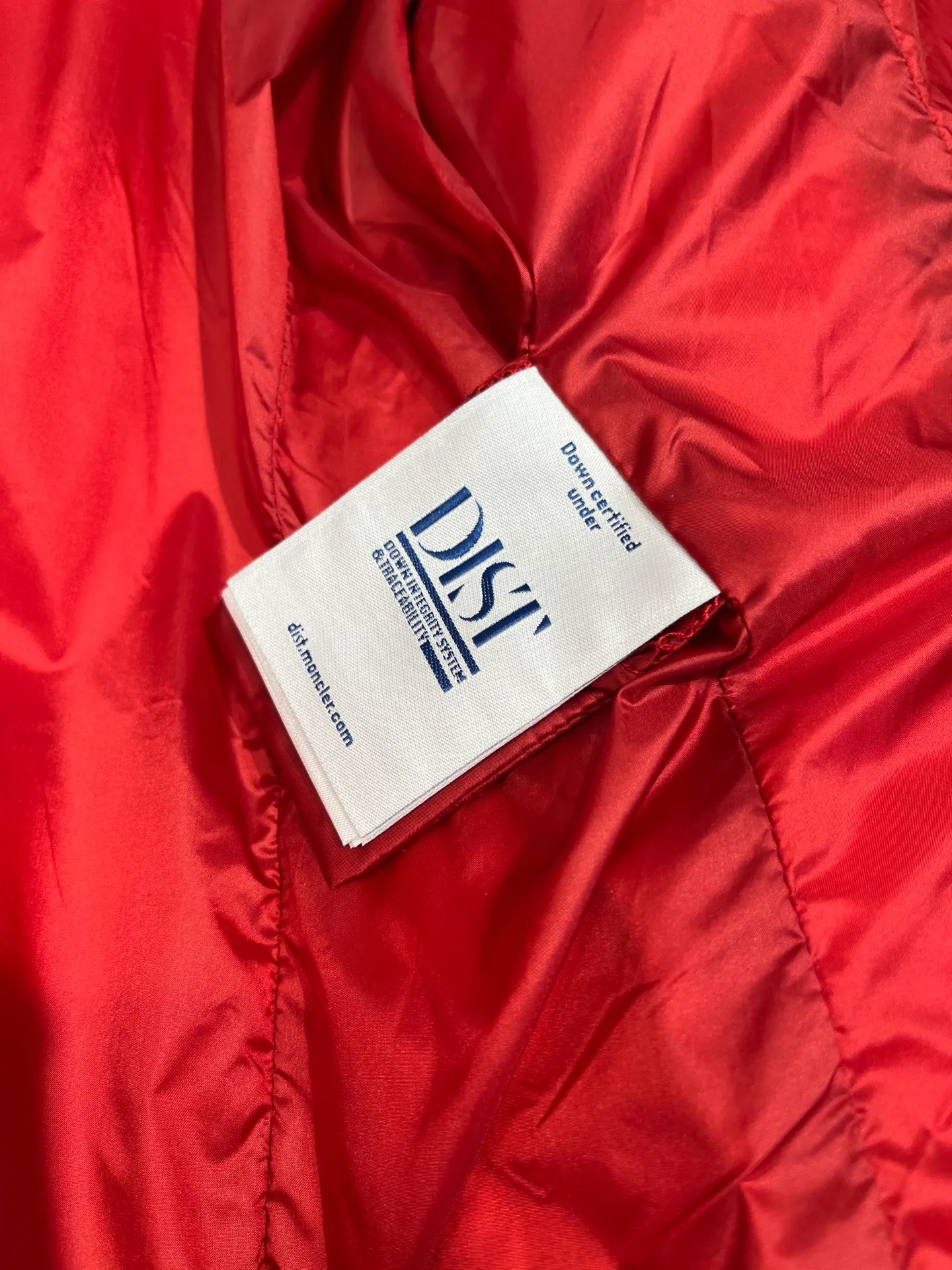 P900 Moncler🌟25 new oil wax leather waist style GLAREIN hooded long-sleeved down jacket for women. Oil wax leather coated new fabric, slim design style, warm and slimming, 90% duck down filling, molded custom hardware. Color: red, white, blue, black Code number: 1234
