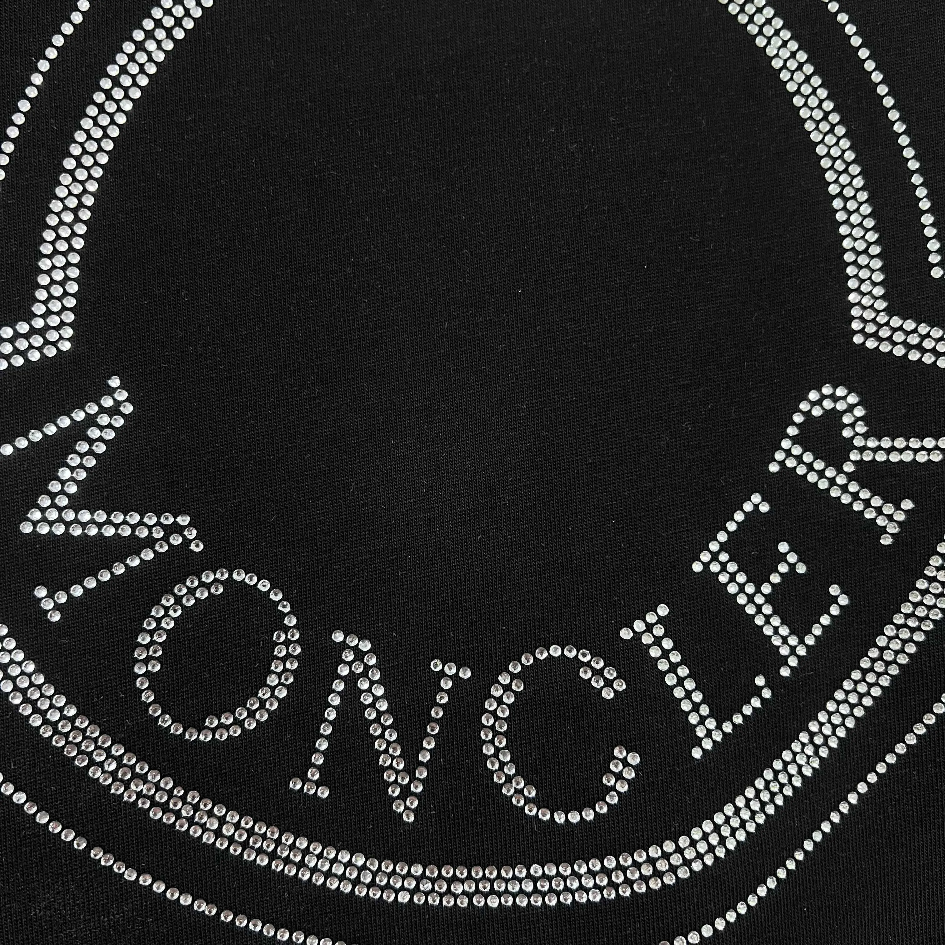 P150 MONCLER/Muzzled 300g pure cotton round neck short-sleeved T-shirt Brand classic Hot diamond Letter LOGO embossed process 2025ss official synchronization High version High quality Fashionable personality Versatile trend Pure original quality Original fabric Hang tag Collar label Washed wheat Complete three standards Color: Black. White. Size: S M L XL XXL