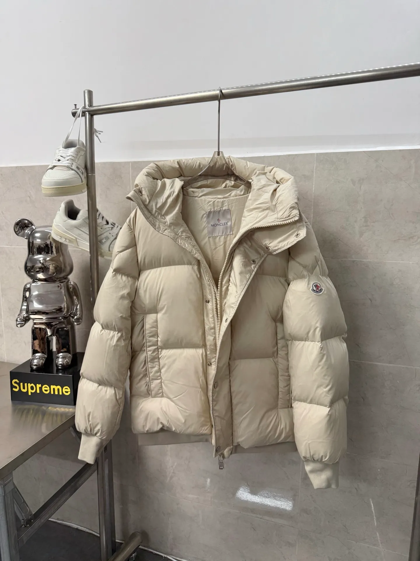 P980 Moncler autumn and winter new down jacket, top version, original customized hardware accessories, fully imported and original customized, full and fluffy, super heavy-duty, excellent fabric workmanship, perfect and super soft color, black, light khaki, size: 12345