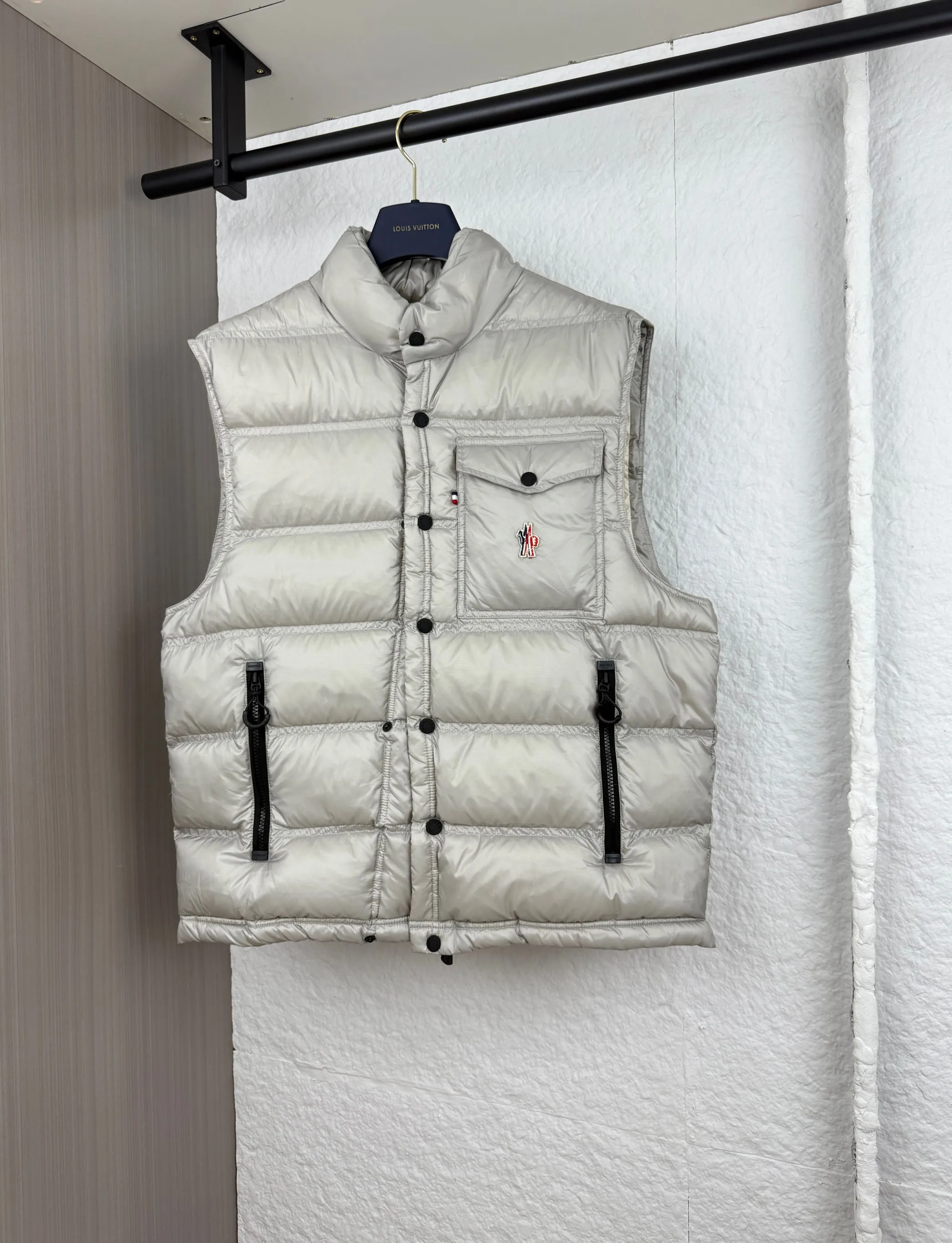 P730 Moncler Mouth Grenoble Nantu Series Down Vest 1/2/3/4