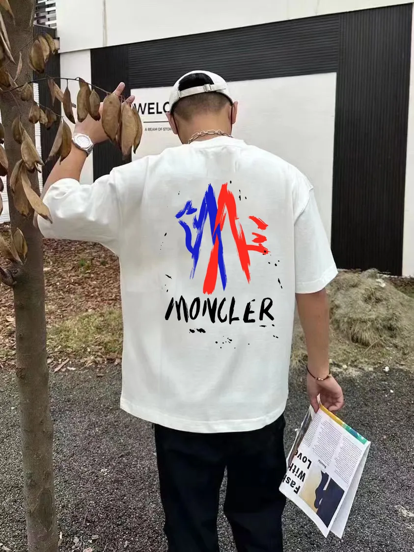 P140 🔥 [MONCLER] 2025FW short-sleeved T-shirt with badge + LOGO, high-end 26s double yarn 300g fabric, heavy fabric, custom stretcher rib, same vat and dye, complete three standards, same style for men and women, color: black, white, size: S M L XL 2XL
