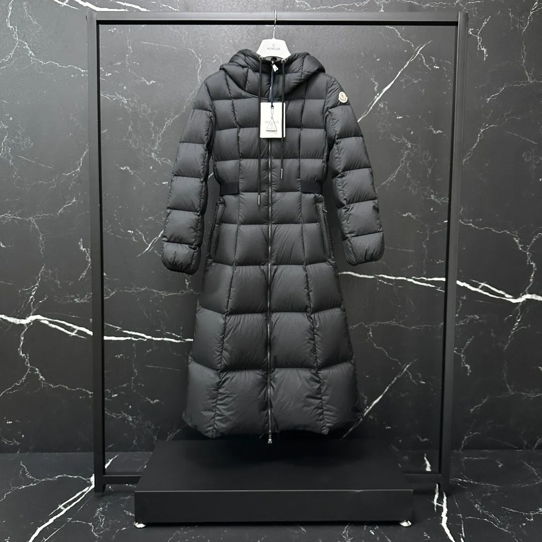 P960 𝑴𝒐𝒏𝒄𝒍𝒆𝒓｜Moncler Faucon Disney Princess on the Run classic model, tall and slim, light luxury fashion, matte waist long down jacket for women T15# 𝑺𝒊𝒛𝒆: 0# 1# 2# 3# Product color: black