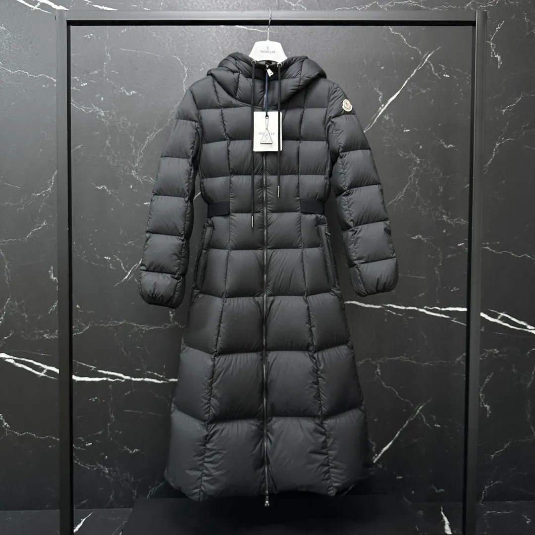 P960 𝑴𝒐𝒏𝒄𝒍𝒆𝒓｜Moncler Faucon Disney Princess on the Run classic model, tall and slim, light luxury fashion, matte waist long down jacket for women T15# 𝑺𝒊𝒛𝒆: 0# 1# 2# 3# Product color: black