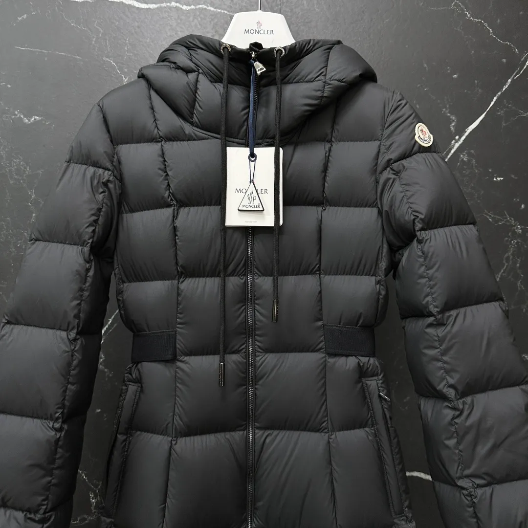 P960 𝑴𝒐𝒏𝒄𝒍𝒆𝒓｜Moncler Faucon Disney Princess on the Run classic model, tall and slim, light luxury fashion, matte waist long down jacket for women T15# 𝑺𝒊𝒛𝒆: 0# 1# 2# 3# Product color: black