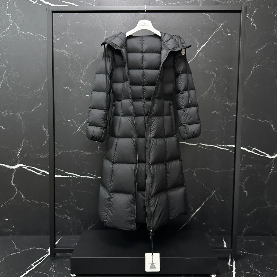 P960 𝑴𝒐𝒏𝒄𝒍𝒆𝒓｜Moncler Faucon Disney Princess on the Run classic model, tall and slim, light luxury fashion, matte waist long down jacket for women T15# 𝑺𝒊𝒛𝒆: 0# 1# 2# 3# Product color: black