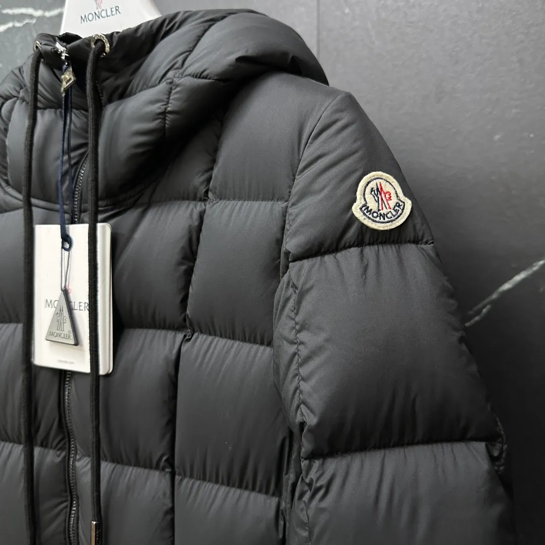 P960 𝑴𝒐𝒏𝒄𝒍𝒆𝒓｜Moncler Faucon Disney Princess on the Run classic model, tall and slim, light luxury fashion, matte waist long down jacket for women T15# 𝑺𝒊𝒛𝒆: 0# 1# 2# 3# Product color: black