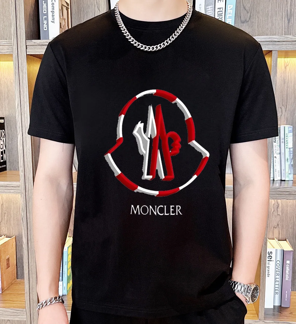 P280 Brand [MONCLER] 2025 new men’s short-sleeved shorts suit! Synchronous sales on the official website! High-end version on the market! It feels delicate and soft! Make you more comfortable to wear! The draped silhouette is awesome! Size: M-5XL (please state your height and weight when placing an order)