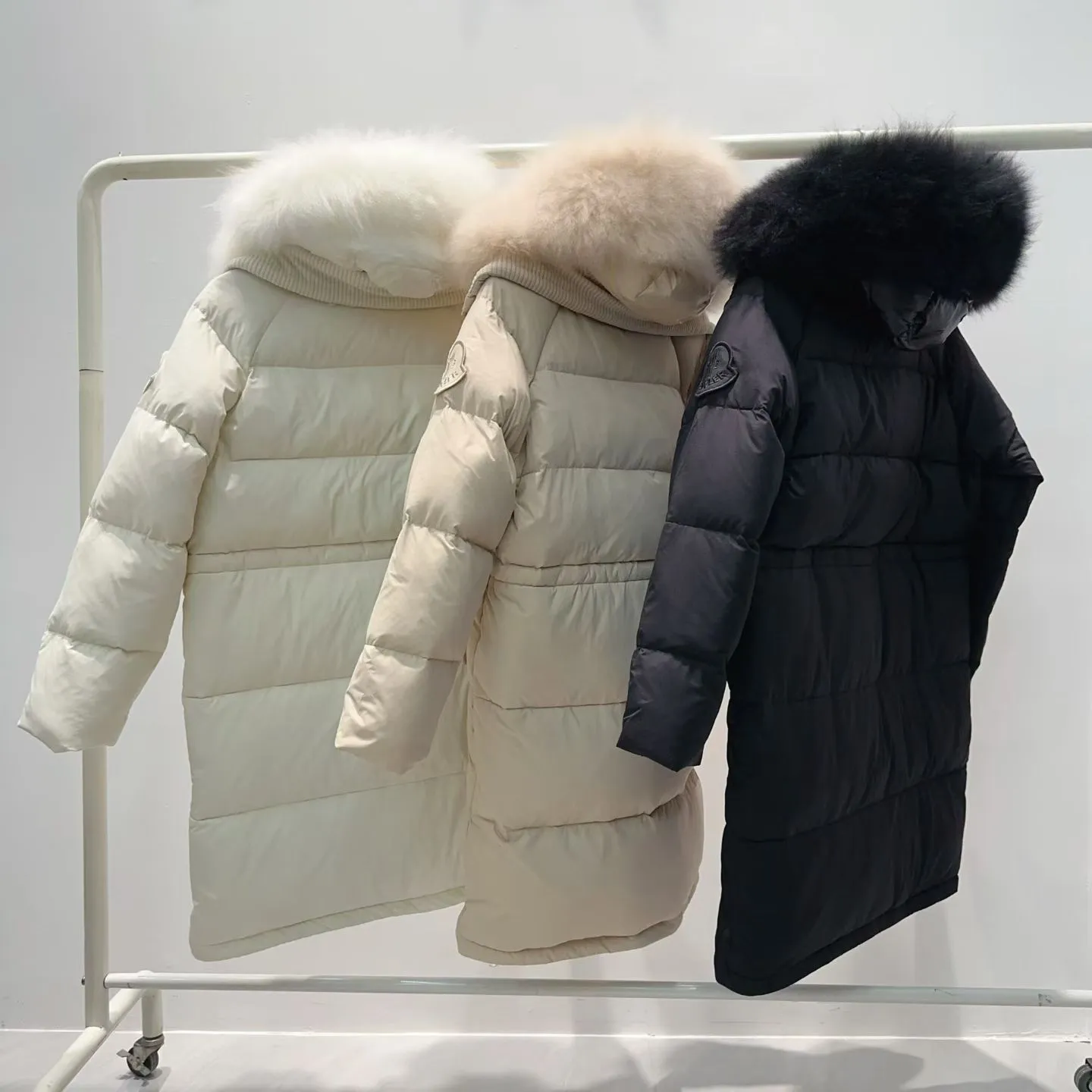 P1700 Moncler high-end series, Ruvuma mid-length down jacket Color: black white apricot Size: 0-1-2