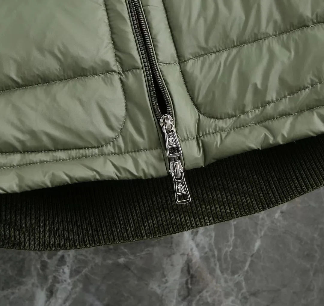 P700 9020# Spot Moncler Moncler 25 new men's wool knitted stitching stand-up collar thin down jacket
