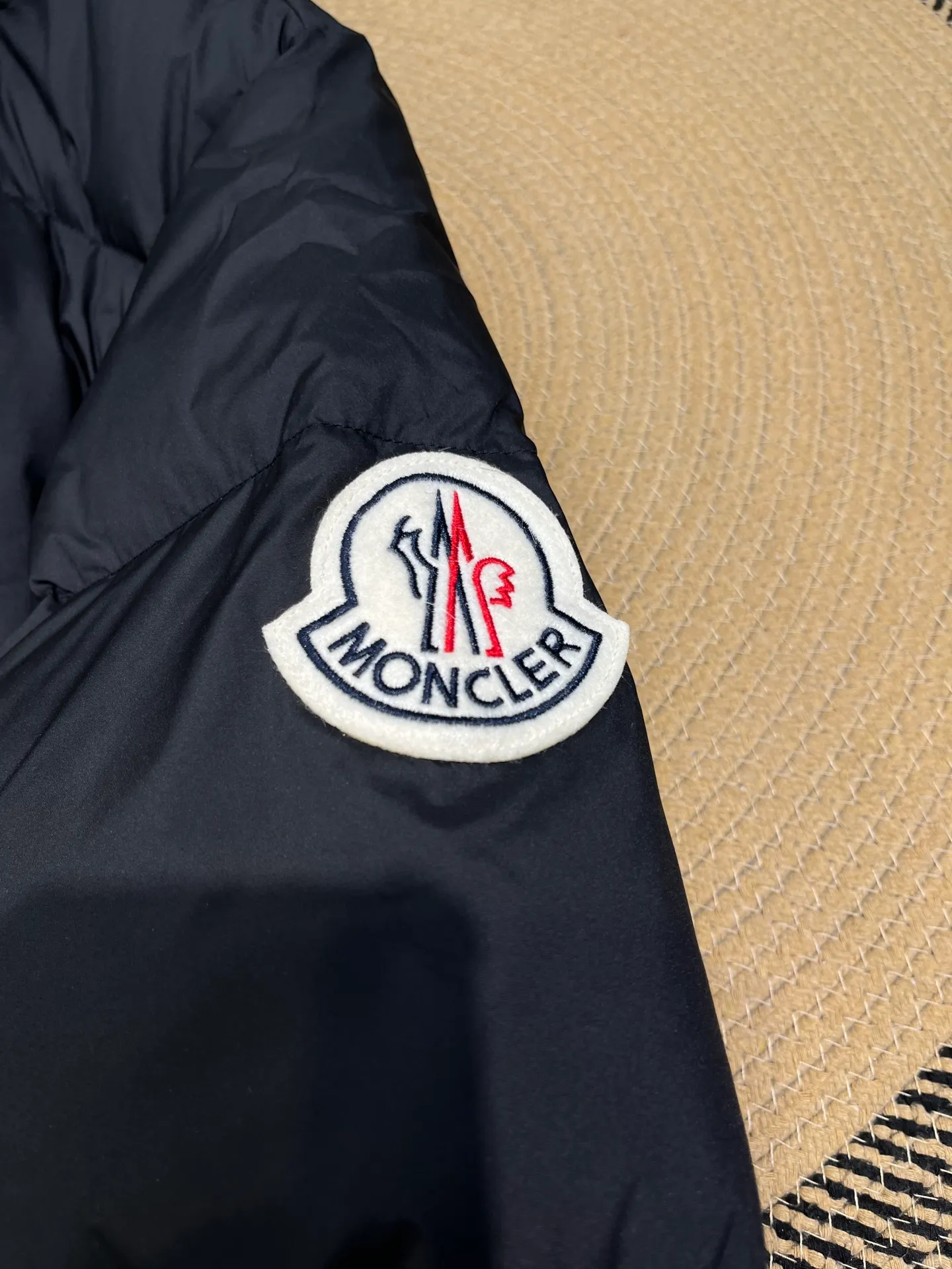 P1060 moncler🌟 Meng Mouth Exclusive Hot Style 2025 Autumn and Winter New Long Down Jacket Original Customized Hardware Accessories All Imported Original Customization Welcome to Compare Absolutely High Quality Made of Top-grade 90 White Duck Down Super Soft Filled with Fluffy and Full Super Heavy Workmanship Fabrics with Excellent Workmanship Perfect Version Note The Fabric is Super Comfortable Exclusive Model Non-Market Goods Uniform Sizes for Men and Women Size: 12345
