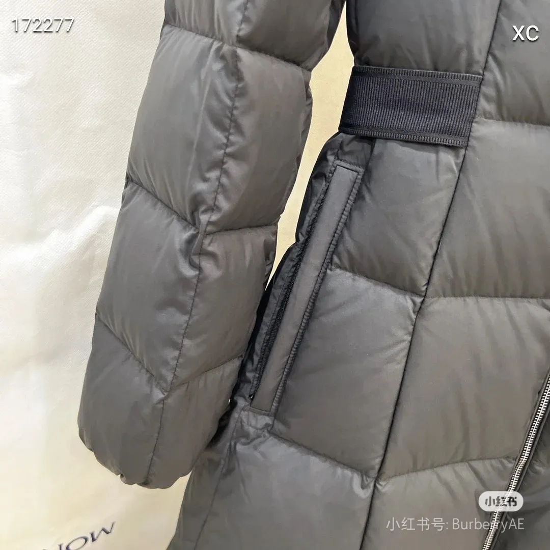 P980 Moncler. Princess on the Run Black Size 0123
