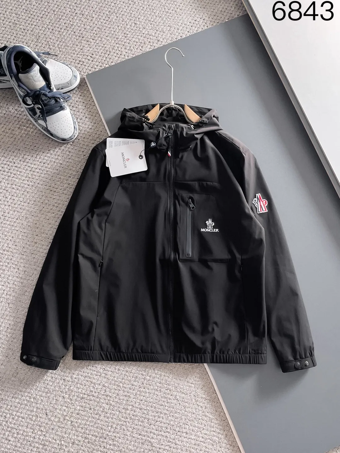 P540 🌸🌸🌸🌸Moncler top original order ❗High-end fabric feels soft and comfortable, and the color is high-end (different from the hard feel in the market) ❗ The new autumn and winter men's casual jackets ❗ have a unique and innovative interpretation of the classic logo, which is in line with the latest design concepts of the season. It is highly recognizable, with a simple khaki design, youthful and energetic, and the style and color matching can be freely worn according to the actual scene. It meets the conventional and orthodox dressing needs that are inclusive of all occasions. The outstanding printed surface is more suitable for street styling. It is highly recognizable, showing the vibrant colors of the city, and is highly moldable and practical!  This model is dominated by fabrics and craftsmanship. The company's customized fabrics are windproof, comfortable and breathable. The upper body is light and unburdened, and the overall details are of super high quality❗ The details are full of craftsmanship, and the accessories are all custom-made. The electroplated metal zippers and snap buttons are quite outstanding. They are very luxurious and high-end. The workmanship is extremely rigorous and elegant. Color: Picture color Size: M, L, xL, xxL, xxxL