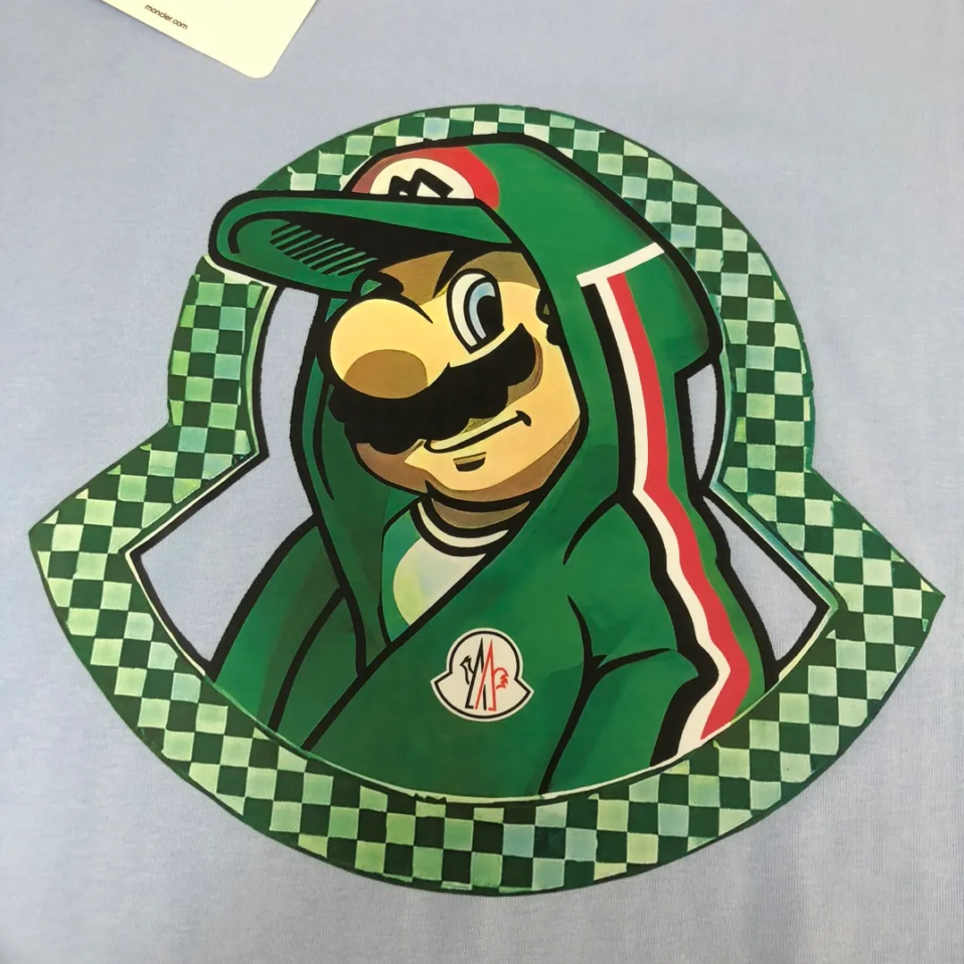 P150 MONCLER 25 latest short-sleeved T-shirt for couples ~ Brand new element pattern printing design ~ The upper body of the fabric is comfortable and breathable, not stiff, slim cut, made of high-end custom-made pure cotton fabric! The upper body is comfortable and stylish, and it can be worn alone as an inner layer. It is a must-have for fashionistas! ! ! Color: Black White Orange Royal Blue Light Blue Size: S M L XL (Loose fit! Please indicate your height and weight when placing an order)