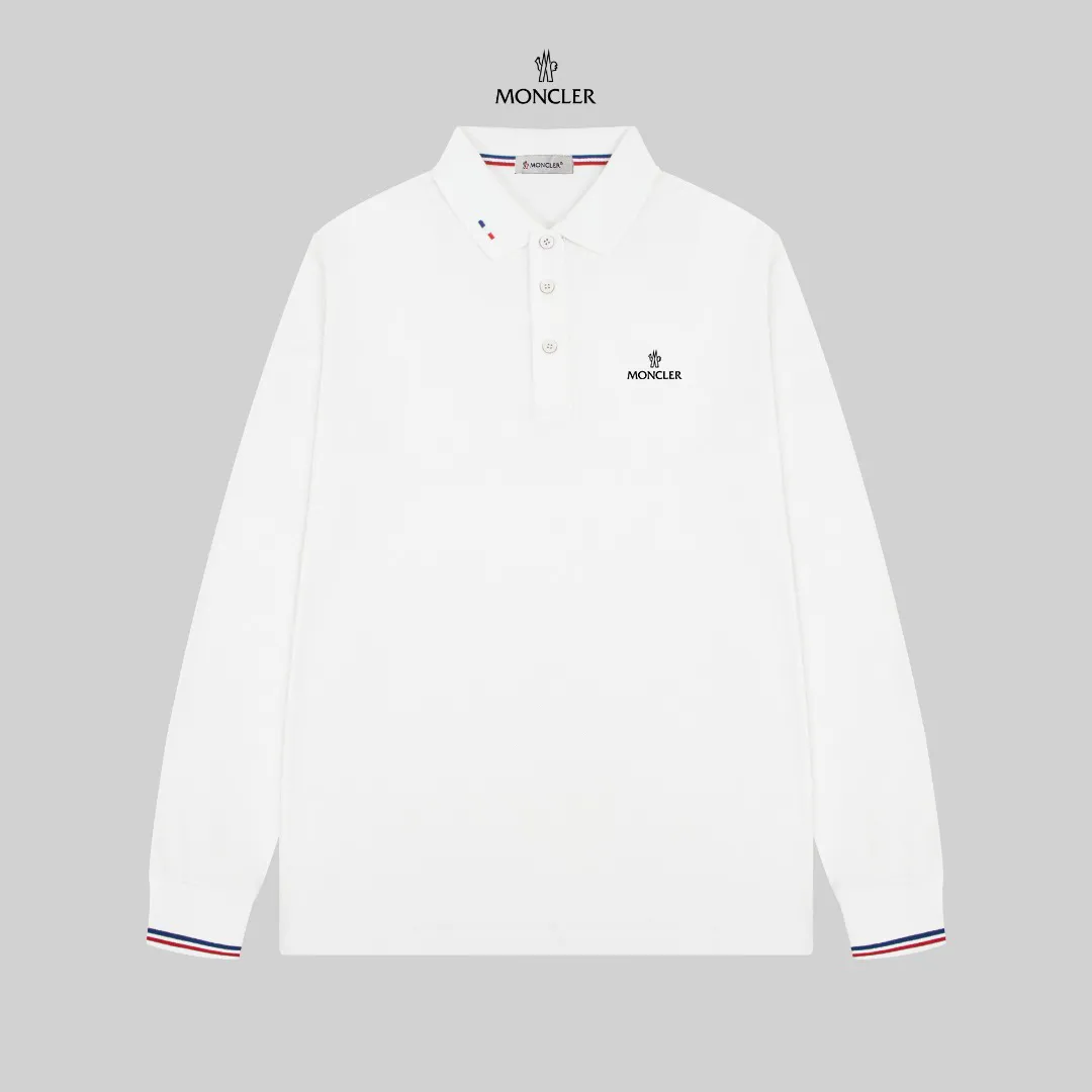 P210 Moncler official website lapel long-sleeved Polo shirt.  A simple yet refined T-shirt. The best item to create a modern and elegant look. Excellent channel product! Customer-supplied Piquet porous fiber pique cotton fabric, which can be called a "breathing fabric."  The unparalleled texture is inseparable from the exquisite materials used in craft tailoring. The craft knitted quilted design makes the hand feel extremely smooth and delicate without any roughness. The original logo design is more luxurious and noble. The upper body is comfortable and classy. The hand feels very smooth and soft. It can be easily controlled regardless of business, fashion or leisure. The age span is very large, which conforms to the trendy and practical dressing customs. It is the first choice for senior urban fashion people.  Black/white/Tibetan orchid Size: M~3XL