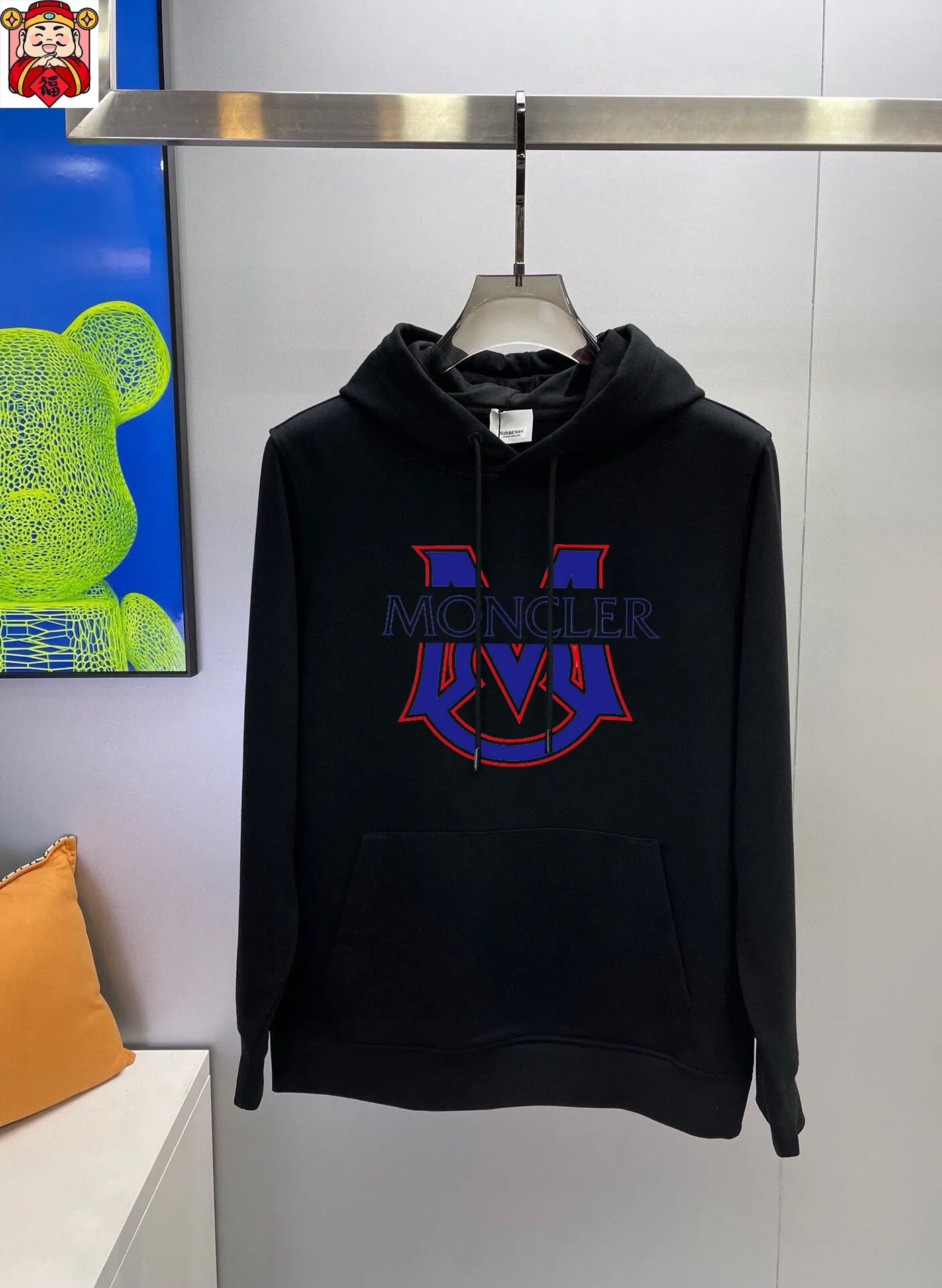 P380 💰【MONCLER】(Gospel for Fatty) hot-selling suit is coming. Focus on the original version of the official website. 2025 new hot-selling sweatshirt suit. The original order is hard to buy. 🇭🇰The meticulous work of top designers is dedicated to a fitting and perfect upper body effect. All-natural high-quality Roman cotton 100%, close-fitting comfort. Noble and elegant hardware all show elegance and noble temperament! Counter size: M-5XL (maximum wear up to 220 pounds)