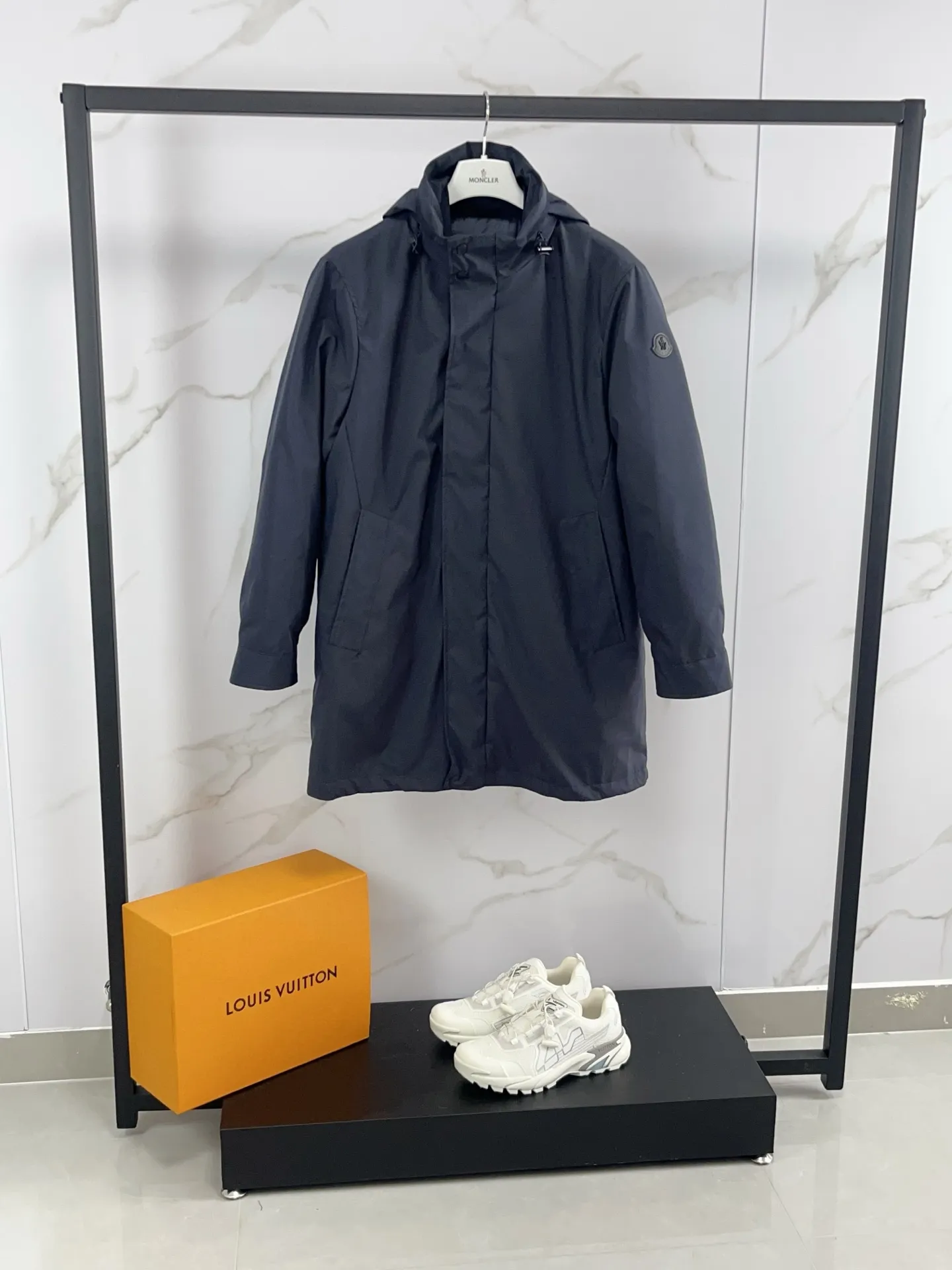 P1160 🆕Moncler Lanche series zipper pocket logo patch goose down removable hood three-in-one down jacket. Original 1:1 customized hardware accessories, all imported and original customization. Welcome to compare at the counter. Absolutely high quality. Made of top-grade 90 white duck down. Super soft. Filled with feathers and fluffy. Super heavy-duty. Fabric workmanship is excellent👍