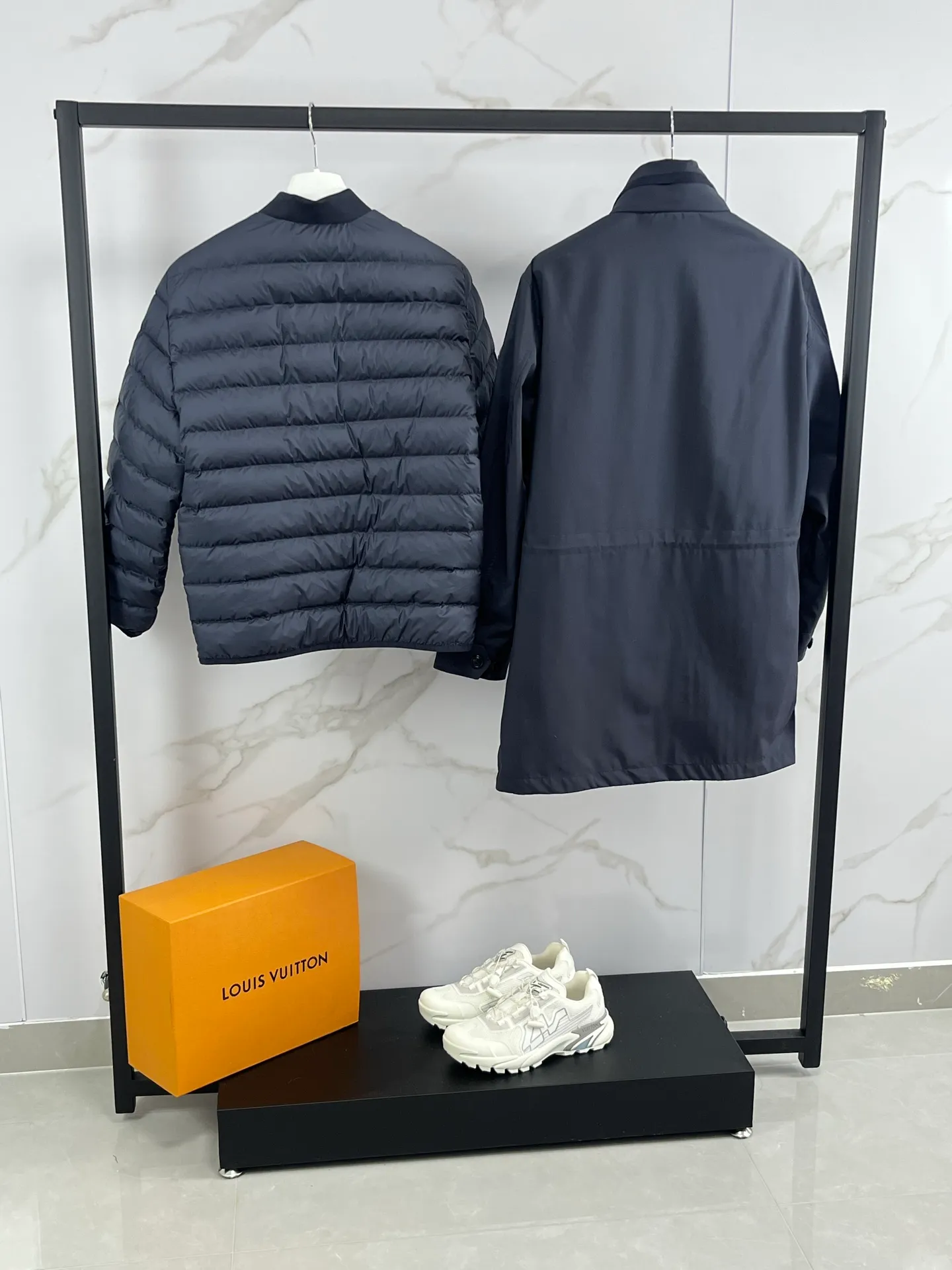 P1160 🆕Moncler Lanche series zipper pocket logo patch goose down removable hood three-in-one down jacket. Original 1:1 customized hardware accessories, all imported and original customization. Welcome to compare at the counter. Absolutely high quality. Made of top-grade 90 white duck down. Super soft. Filled with feathers and fluffy. Super heavy-duty. Fabric workmanship is excellent👍