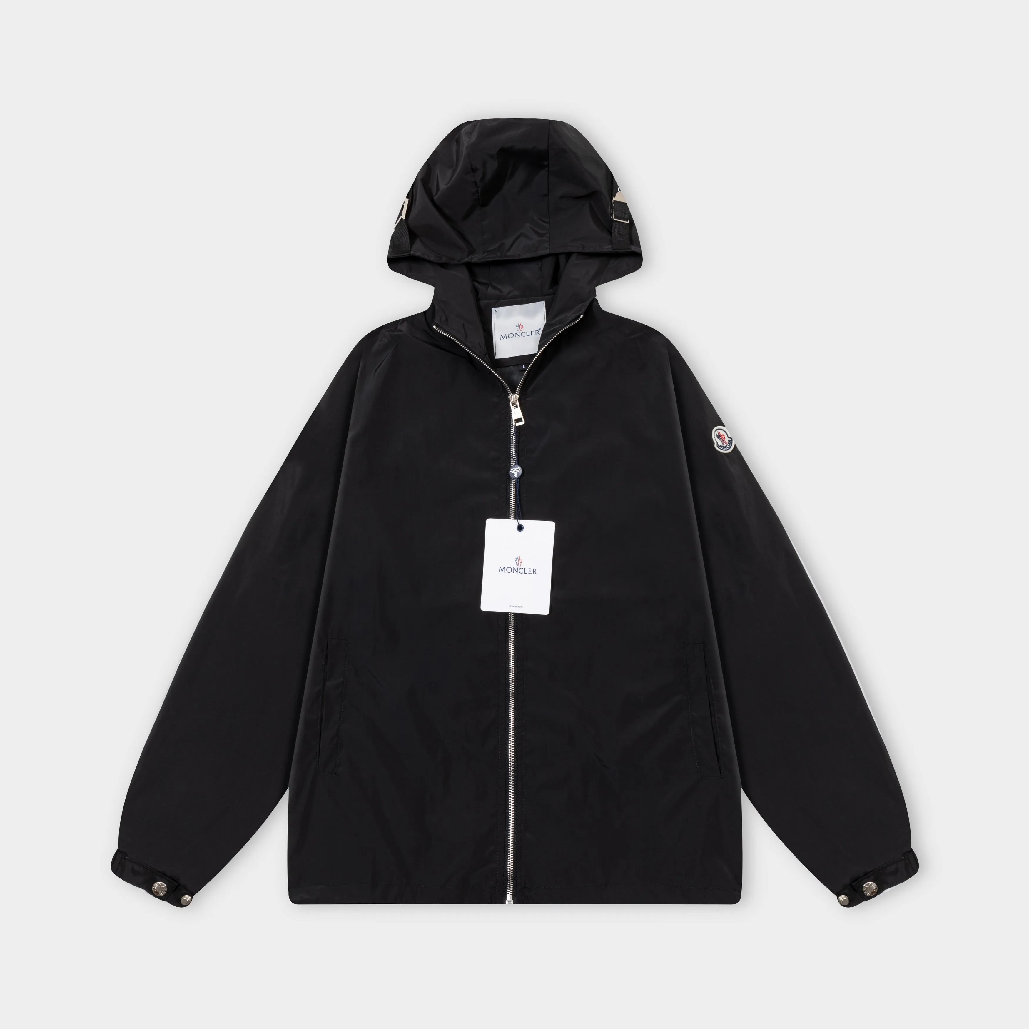 P340 MONCLER 2025 new autumn and winter hooded windbreaker jacket, synchronized with the official website. Stylish style, rigorous workmanship, neat wiring, good upper body effect, original custom-made hardware zipper, code number: M-3XL, color: picture color