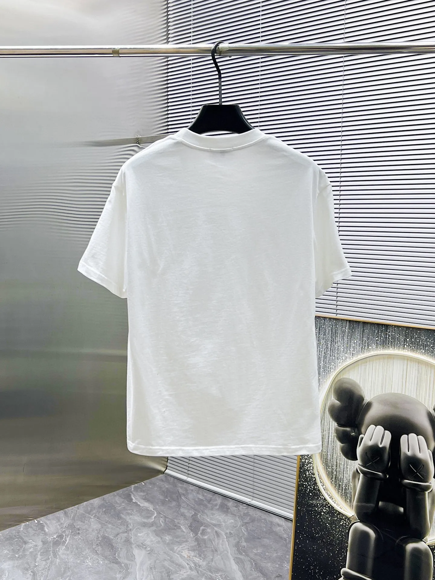 P560 Brand [MONCLER Mouth Covered] 2025 round neck short-sleeved shorts suit. The pure cotton fabric upper body will not be stuffy, the smooth and comfortable skin-friendly effect is more breathable, the fabric has its own texture, classic logo technology, a new interpretation from a unique angle, the first choice for fashion and versatility! Size: M-3XL (maximum wear: 190 pounds)