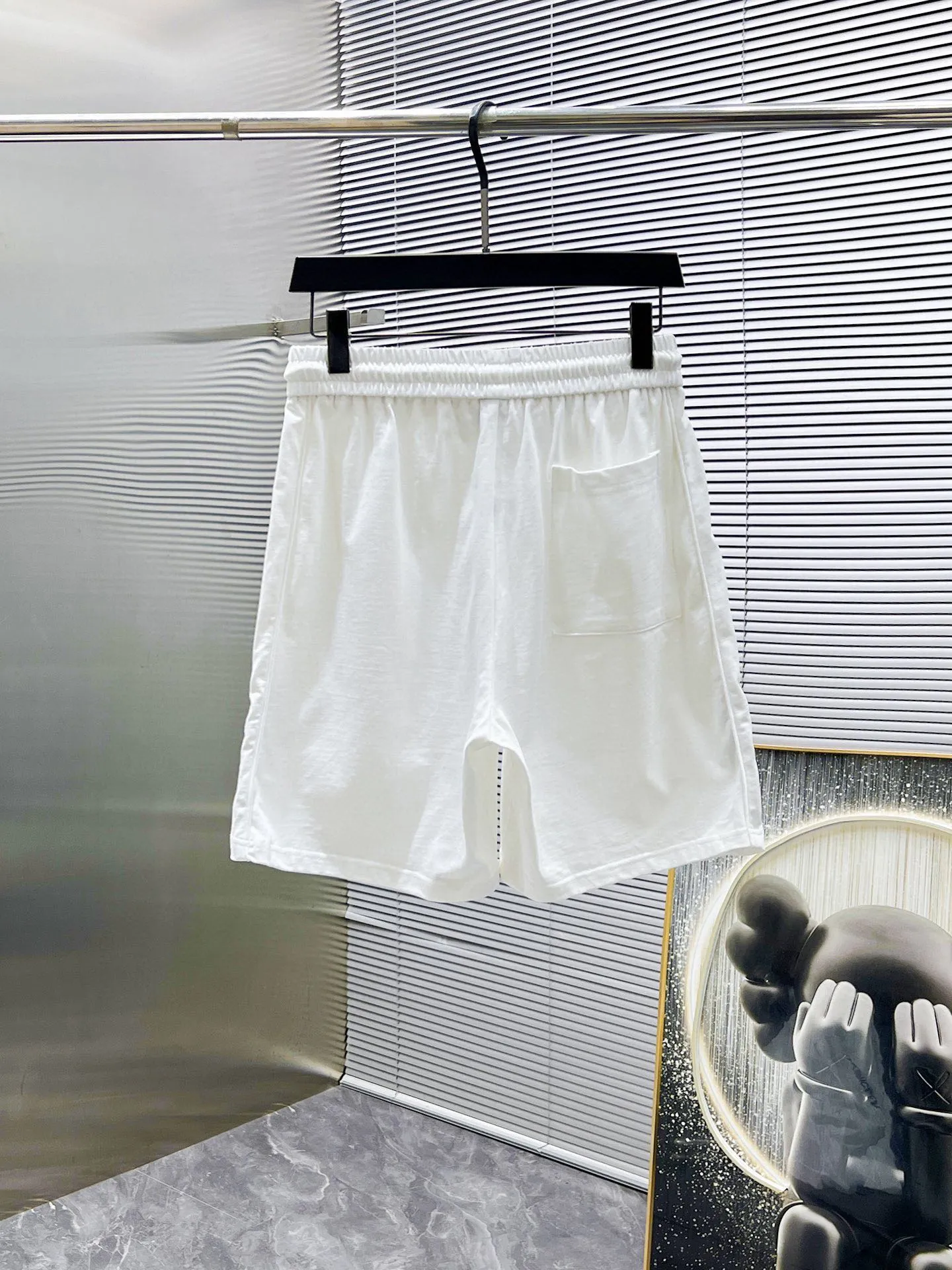 P560 Brand [MONCLER Mouth Covered] 2025 round neck short-sleeved shorts suit. The pure cotton fabric upper body will not be stuffy, the smooth and comfortable skin-friendly effect is more breathable, the fabric has its own texture, classic logo technology, a new interpretation from a unique angle, the first choice for fashion and versatility! Size: M-3XL (maximum wear: 190 pounds)