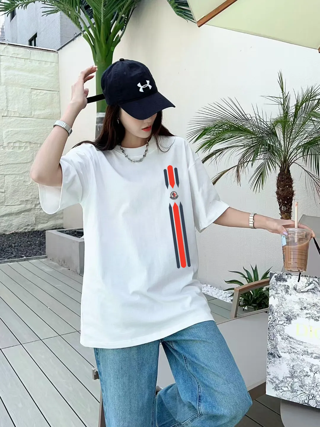 P140 [MONCLER] 2025FW short-sleeved T-shirt, badge + LOGO printing, high-end 26s double yarn 300g fabric, heavy fabric, custom stretch rib, same cylinder and dye, complete three standards, same style for men and women, color: black, white, size: S M L XL 2XL
