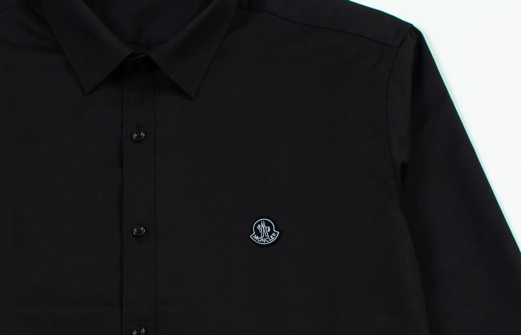 P270 Moncler official website classic brand logo design long-sleeved shirt, custom-dyed fabric, upper body full of high-end feel, pure cotton bamboo fiber fabric, high quality, same style for men and women. Size: 39-43 (M-3XL)