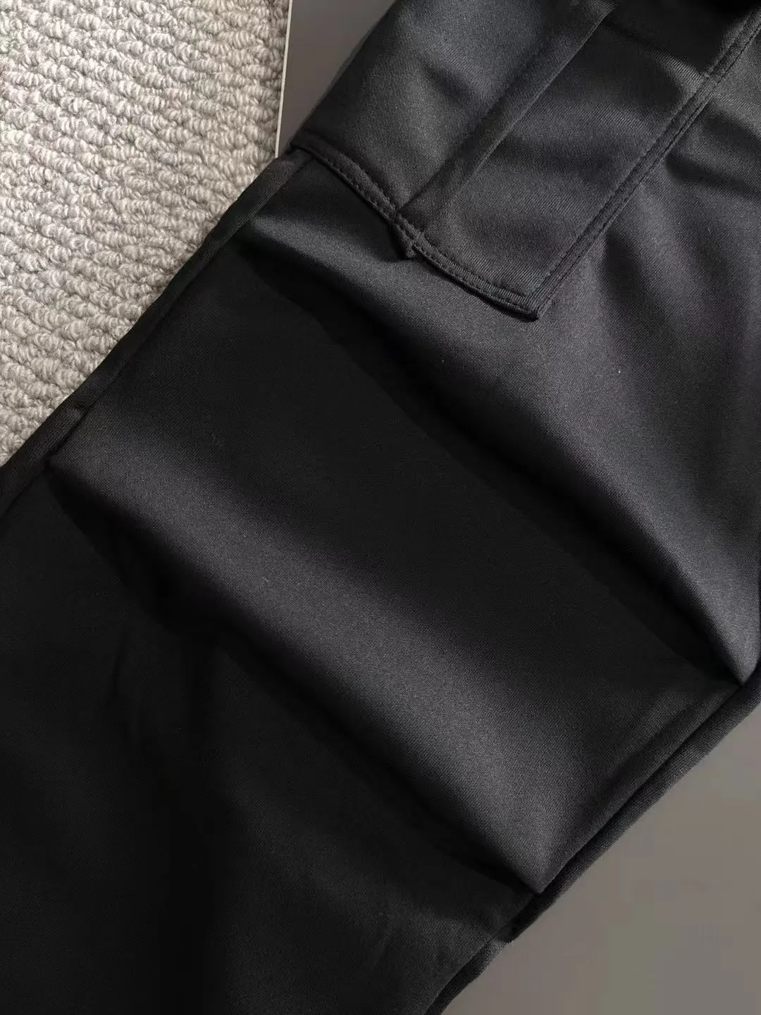 Shipped in 2-3 days P360 MONCLER/Mongolian Exclusive first release of 25ss autumn and winter new high-quality trousers Compare real-life details at will A perfect choice for autumn and winter, a must-have item. Sizes: M to 3XL (please state your height and weight when placing an order)