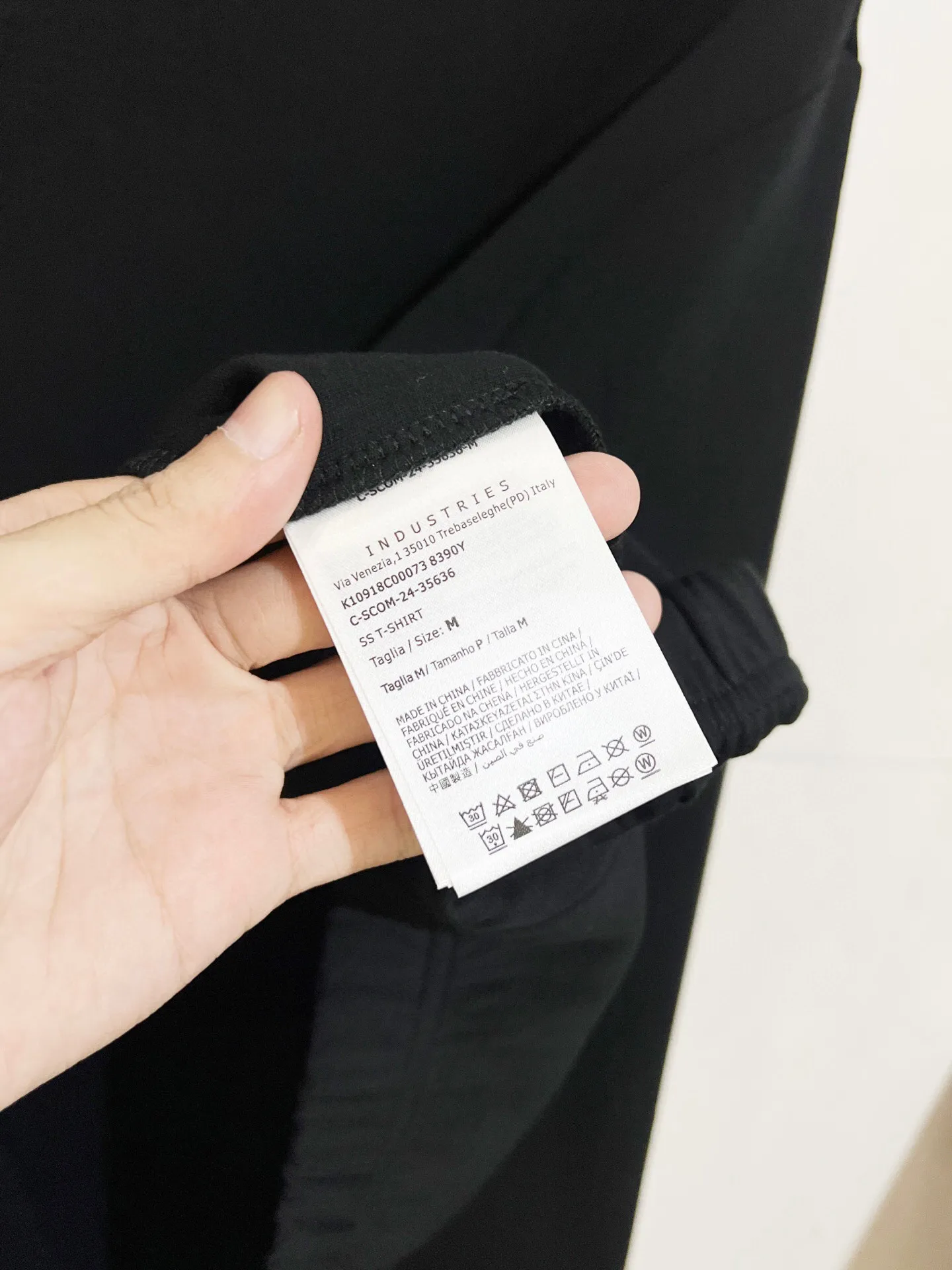 P370 ZP version) - Moncler muzzle classic, genuine leather badge half-zip simple casual stand-up collar sweatshirt - Made of exclusive custom imported 450g air cotton fabric, the upper body is extremely comfortable, complete custom accessories, exclusive quality difference currency, welcome to compare - Color: black - Size: S M L XL