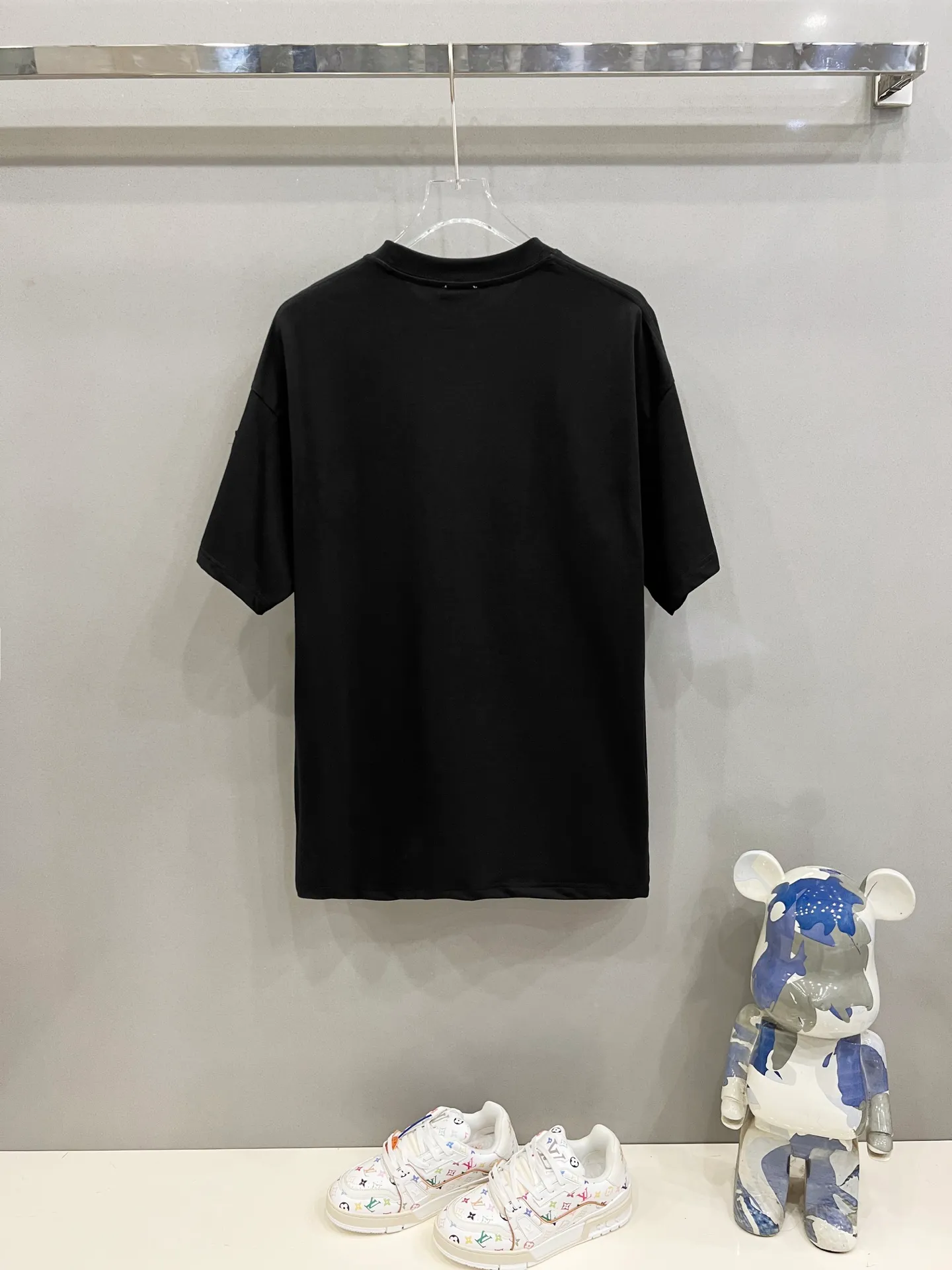 P150 MONCLER/Muzzled 260g round neck short-sleeved T-shirt Logo brand letter printing LOGO nylon pocket arm crafts Official synchronization High version High quality Fashion personality Versatile trend Pure original quality Original fabric Tag Collar label Washed wheat Complete three standards Color: Black. Apricot. Size: XS-L