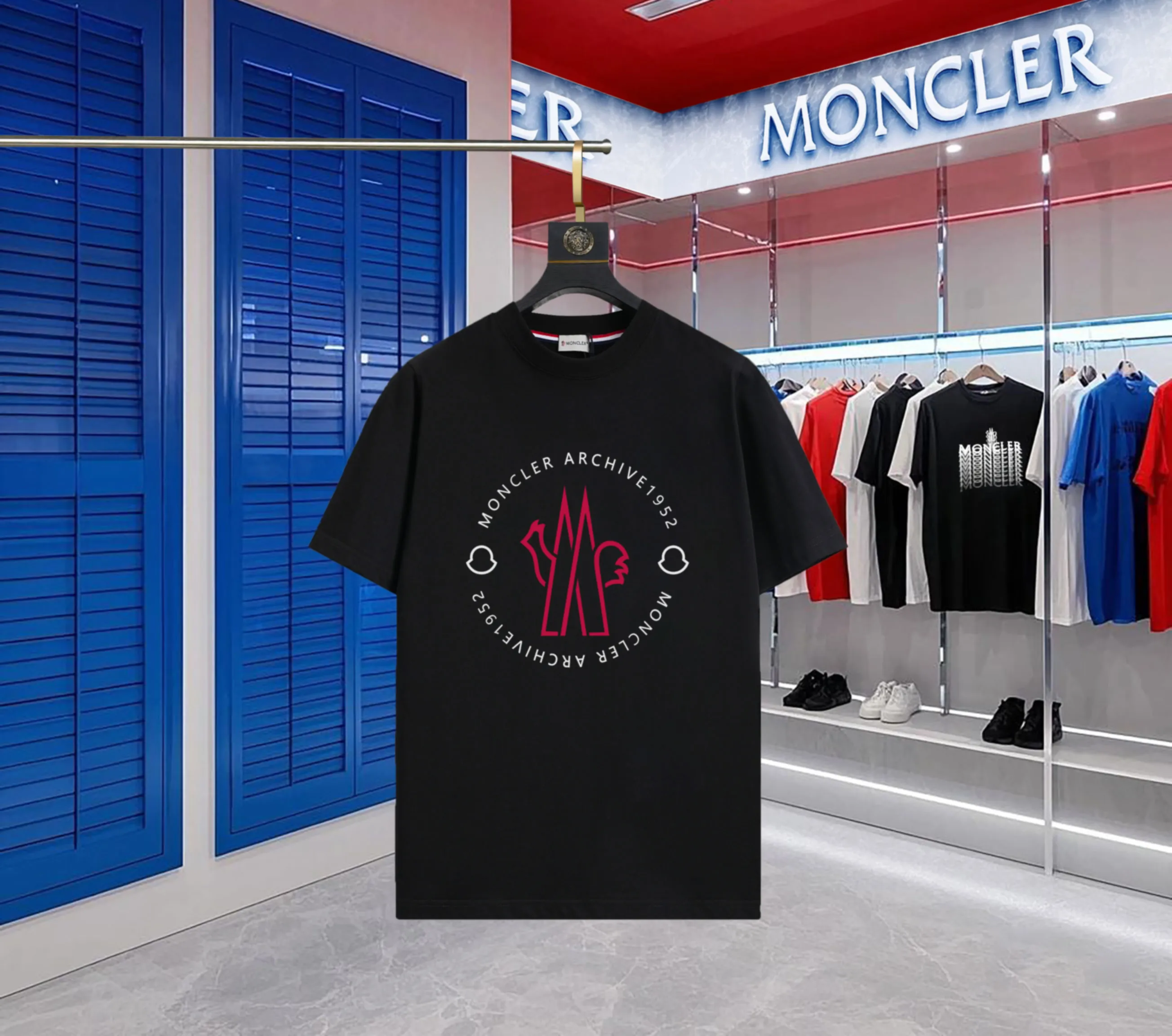 P140 💰Upgraded version "Mobile phone smart sensor ~ NFC chip armband ~ direct access to the official website for anti-counterfeiting" "Moncler ~ Mouth Mouth" 2025 new high-quality round neck short-sleeved T-shirt. The cuffs have imported embroidered labels. Customized dyeing, very comfortable to touch. Super versatile and good-looking short-sleeved. Complete with three labels. Non-market ordinary version. Feel free to compare. Quality is absolutely guaranteed! ‼ First of all, this original fabric is all custom-woven with 32-count double yarn fabric, 250G, and the weight is the same‼ Fine workmanship, double waistcoat method, double waistcoat method, double waistcoat method makes the whole dress more three-dimensional, which is not a craft that ordinary T-shirts can achieve🤪 Size: S-M-L-XL-2XL Color: black, white, apricot, same style for men and women