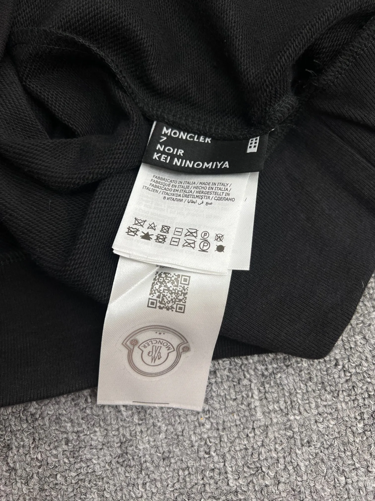 P400 Moncler masked letter armband polo sweatshirt S/M/L/XL