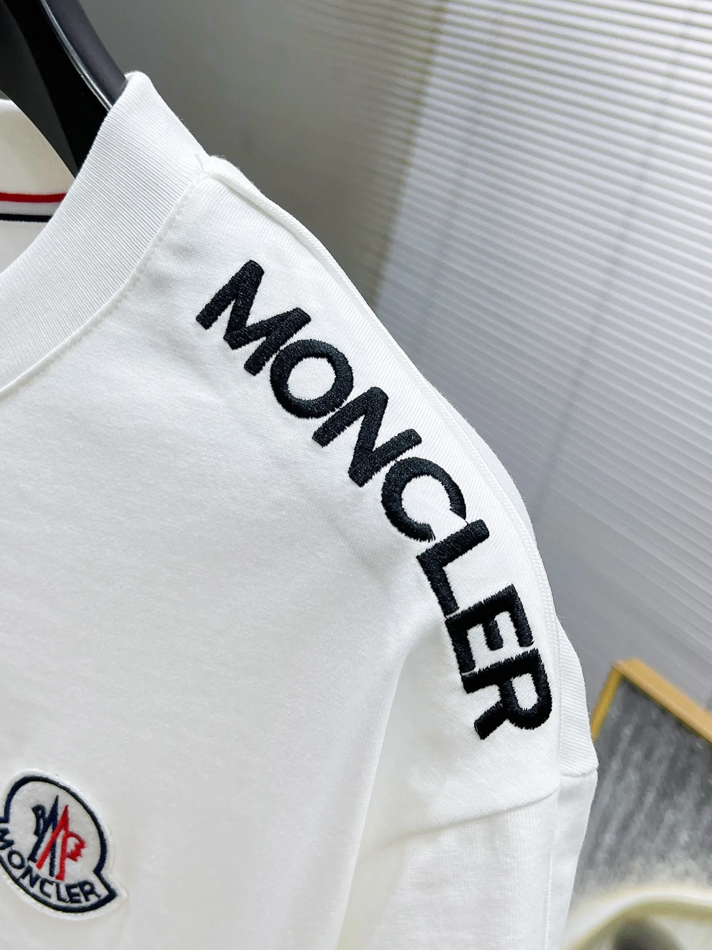 P560 Brand [MONCLER Mouth Covered] 2025 round neck short-sleeved shorts suit. The pure cotton fabric upper body will not be stuffy, the smooth and comfortable skin-friendly effect is more breathable, the fabric has its own texture, classic logo technology, a new interpretation from a unique angle, the first choice for fashion and versatility! Size: M-3XL (maximum wear: 190 pounds)
