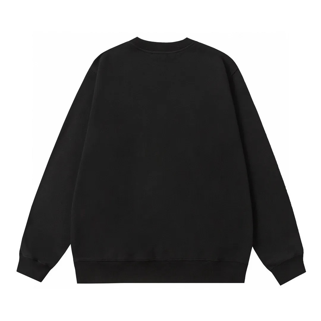 P210 Style No.: 854 〈MONCLER〉The price of the embroidered printed round neck sweatshirt with a hood is actually quite advantageous. Those who have been to the counters should know that the price of the hooded sweatshirt is not much cheaper than that of Gucci Burberry. It is just relatively low-key and unwilling to hype. It is a picture that you want to buy or not. The aloof existence... ✅460 grams of 100% pure cotton wool fabric OS version is too large ✅Combined with the original high weight double yarn thread ✅Correct three-needle and five-thread craftsmanship Chain edge Color: Black White Size S M L