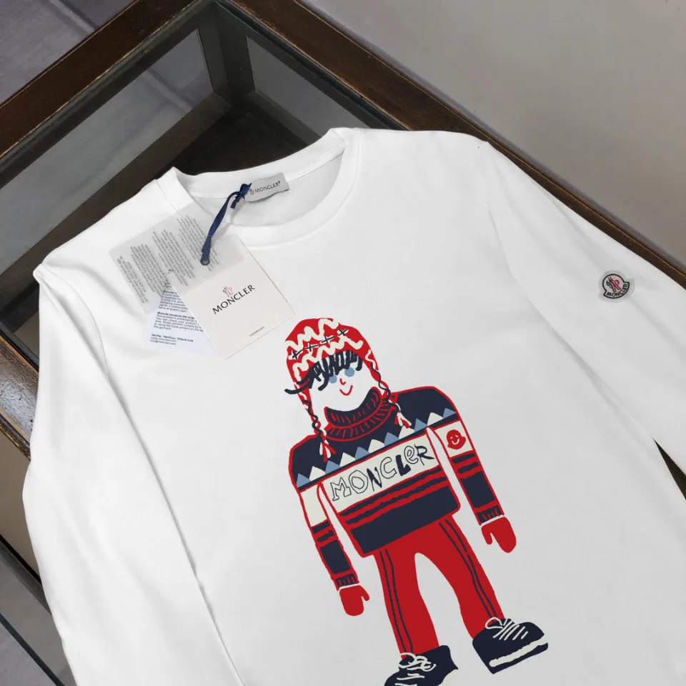 P180, a non-off-the-shelf model, you can trust it. Moncler printed long-sleeved T-shirt, 240g breathable cotton fabric, very soft and comfortable texture, does not shrink, does not deform, does not ball), can be worn alone as a base layer. Original customized accessories, collar label, care mark, hangtag, packaging (perfect details) Color: White Black Size: XS S M L