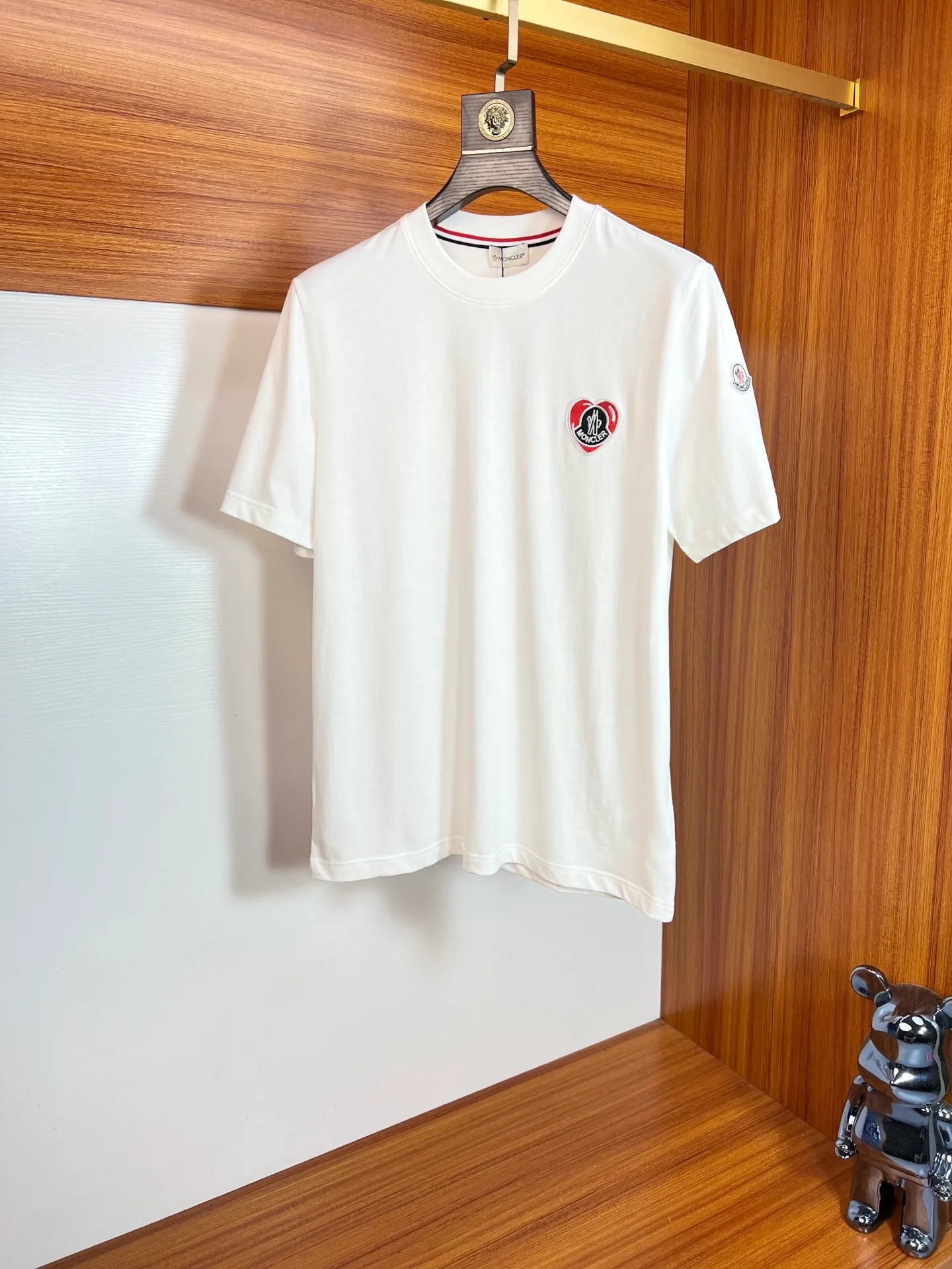 P160 Moncler/Mongolian 2025 spring and summer new products, complete with three labels, round neck short-sleeved T-shirt, good product, no need to introduce too much, look at the details, counter size: S-XL 175/140, M recommended
