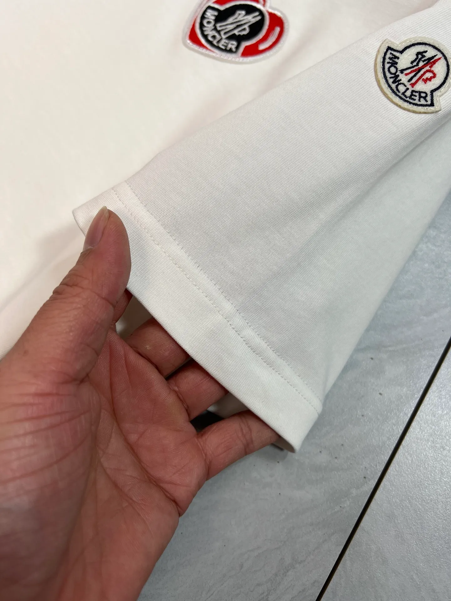 P160 Moncler/Mongolian 2025 spring and summer new products, complete with three labels, round neck short-sleeved T-shirt, good product, no need to introduce too much, look at the details, counter size: S-XL 175/140, M recommended