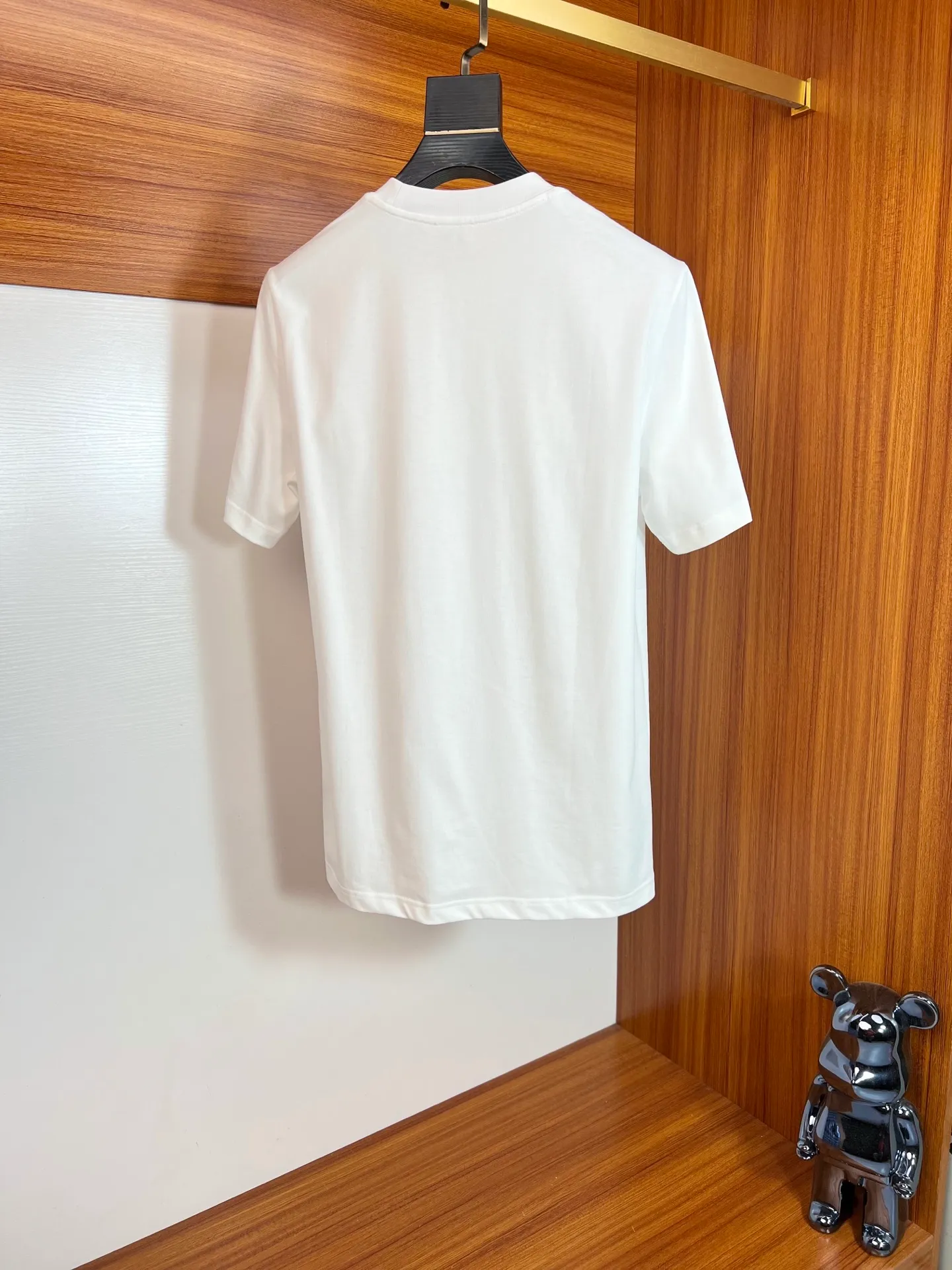 P160 Moncler/Mongolian 2025 spring and summer new products, complete with three labels, round neck short-sleeved T-shirt, good product, no need to introduce too much, look at the details, counter size: S-XL 175/140, M recommended