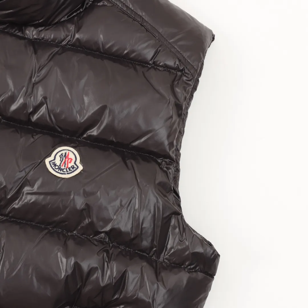 P440 Moncler maya/Moncler Maya down vest Size: 1-6 yards