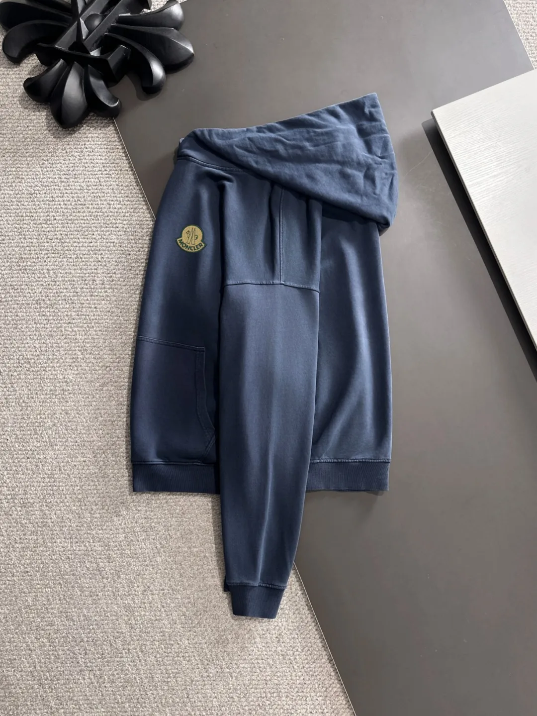 Next day shipping P720 MONCLER/Mongolian high quality 2025 autumn and winter new casual heavy industry suit exclusively developed by yb! High quality production! The top version of the trading company channel order, external orders for imported custom fabrics, high breathability and comfort, impeccable details, absolutely worth buying! This type of suit is also a must-have for lazy people. You don’t have to think about how to match it, you can just get it in one set! Brand element design concept, delicate and soft feel! It presents a casual cut and the upper body shape is great! On sale simultaneously on the official website! From a high-end men's positioning brand, the low-key luxury taste is irresistible! Exquisite workmanship and impeccable quality! The overall style is simple, fashionable and timeless, fully meeting the requirements of stylish and tasteful dressing! Sizes: S to XXL (or state your height and weight when placing an order)