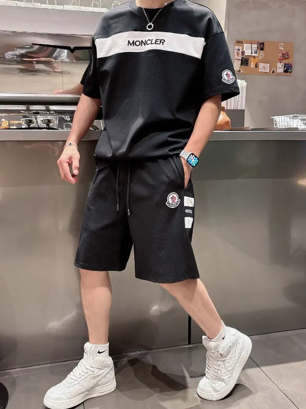 P570 Brand [MONCLER Mouth Covered] 2025 round neck short-sleeved shorts suit. The upper body of pure cotton fabric will not be stuffy. The smooth and comfortable skin-friendly effect is more breathable. The fabric has its own texture. Classic logo technology. A new interpretation from a unique angle. Fashionable and versatile choice! Size: M-3XL (maximum wear: 190 pounds)